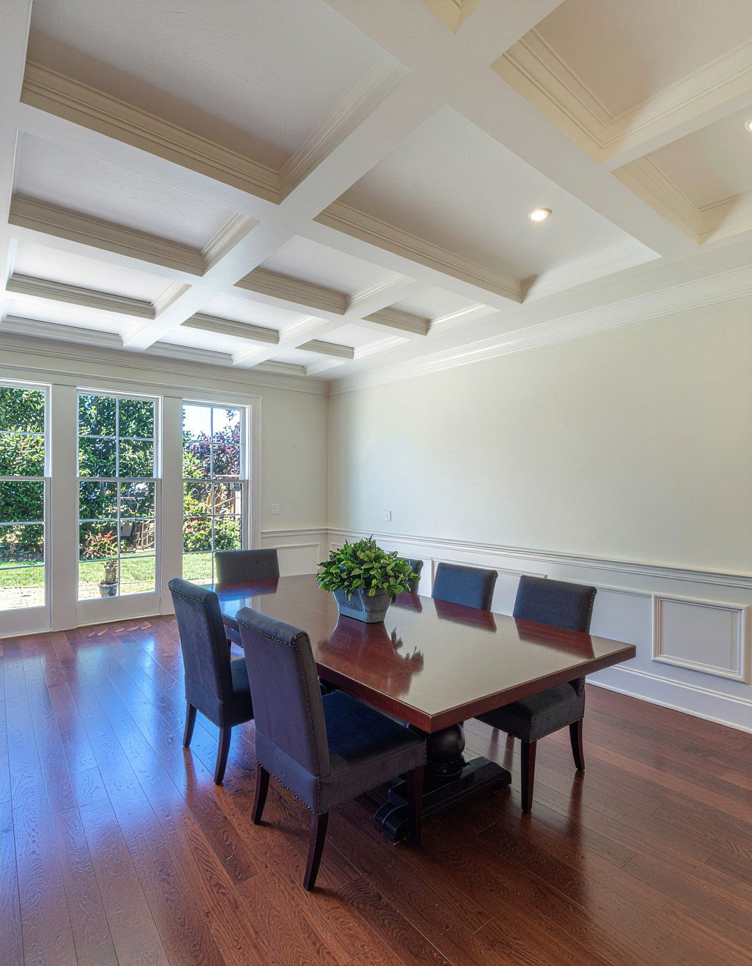 Coffered ceiling beams - 30 dining room beamed ceiling ideas