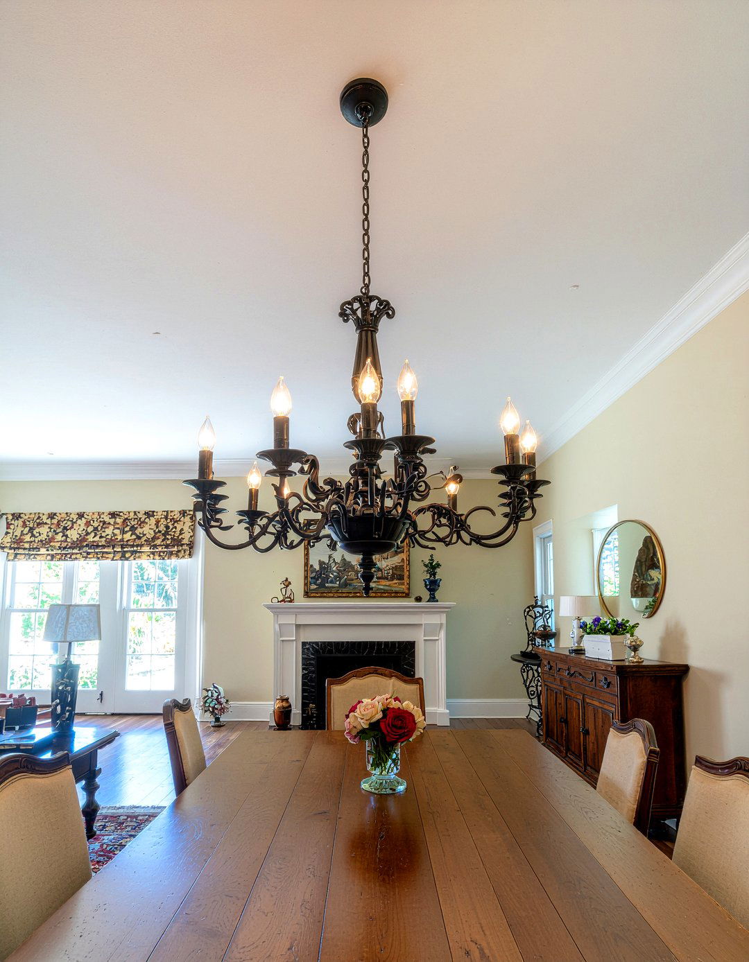 Colonial Style Chandeliers - 30 Cuban dining room ideas