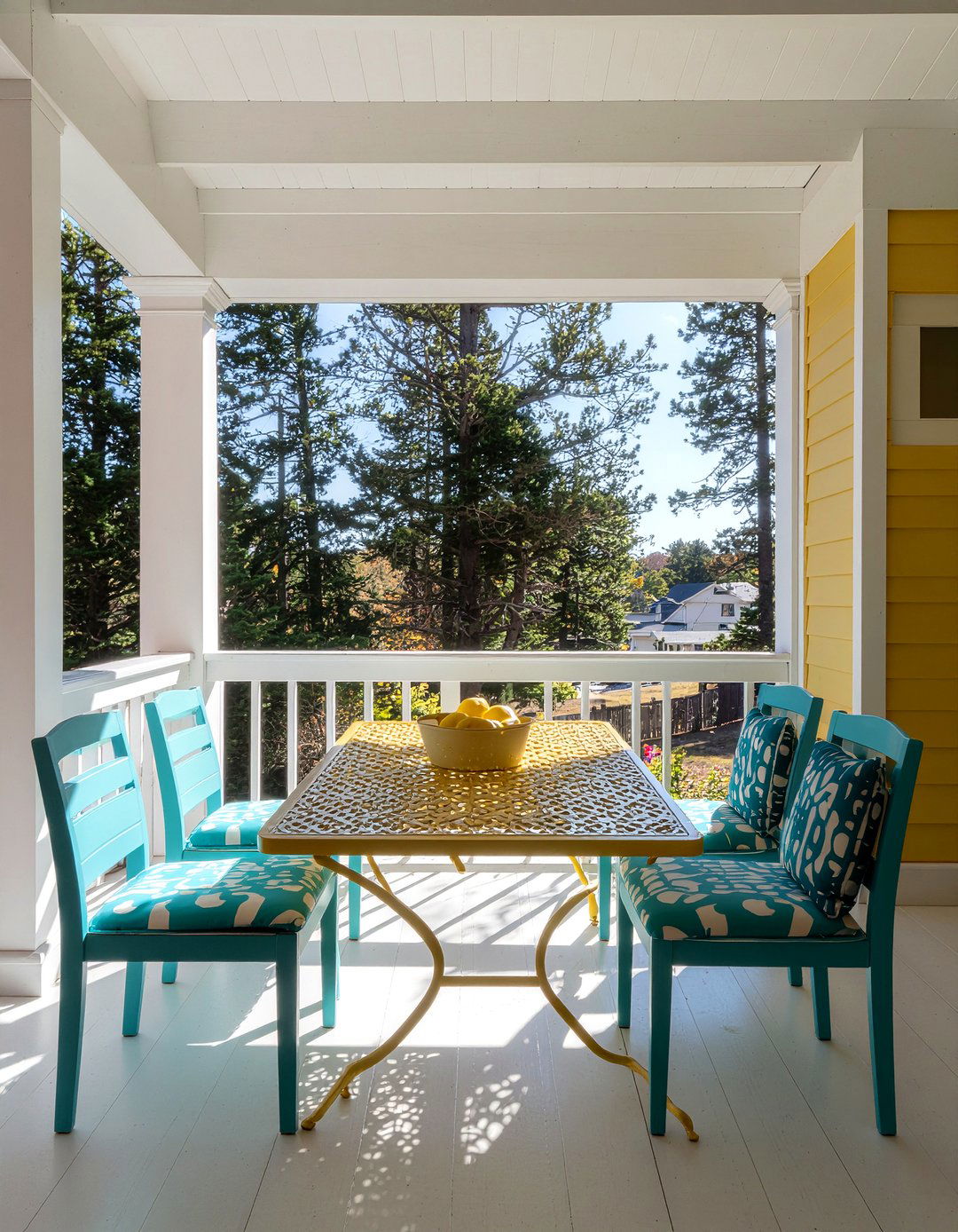 Colorful Porch Furniture - 30 porch dining ideas