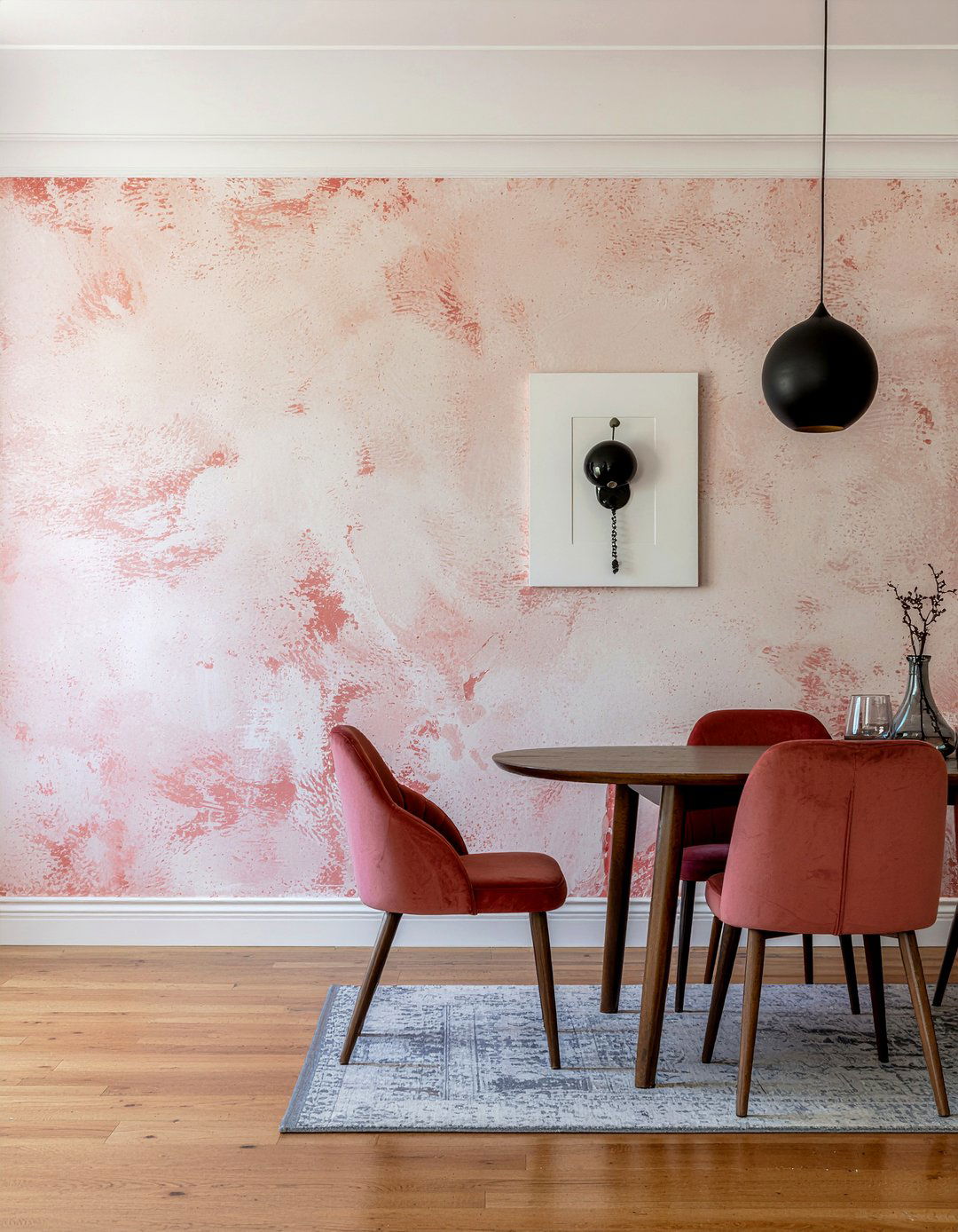 Colorful Stucco Walls - 30 Cuban dining room ideas