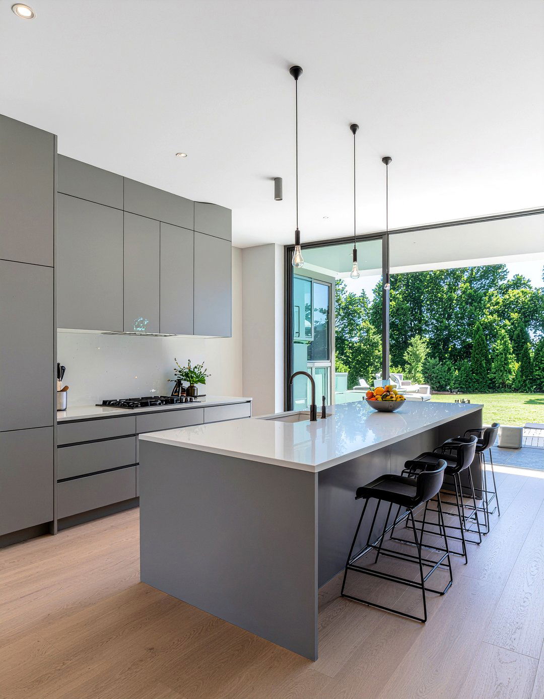 30 Grand Kitchen Ideas for a High-End Culinary Experience