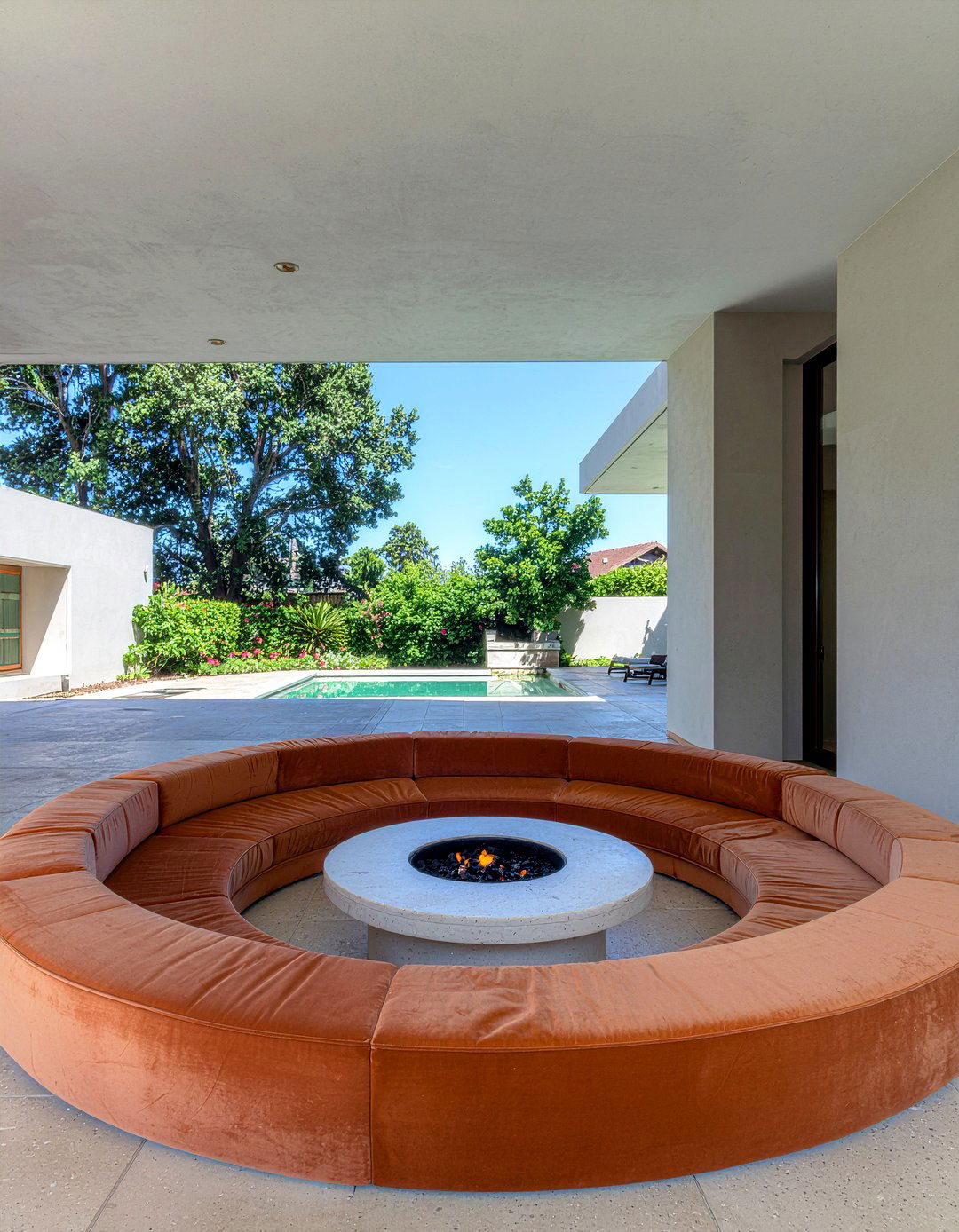 Conversation Pit - 30 retro living room ideas