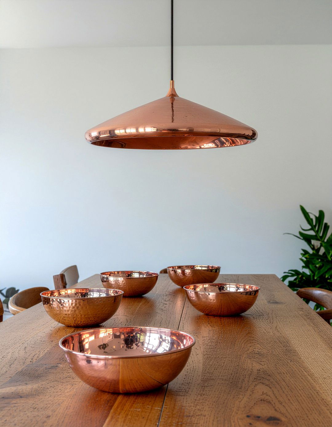 Copper Accent Decor Pieces - 30 rustic chic dining room ideas