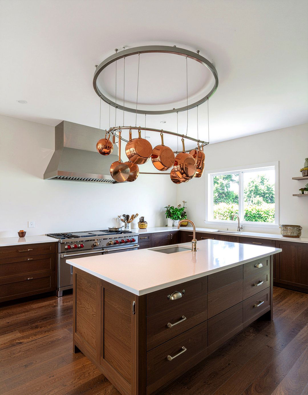 Copper Cookware Display - 30 chef's kitchen ideas