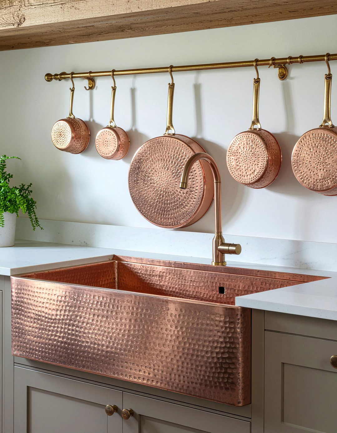 Copper Kitchen Fixtures - 30 bold kitchen ideas