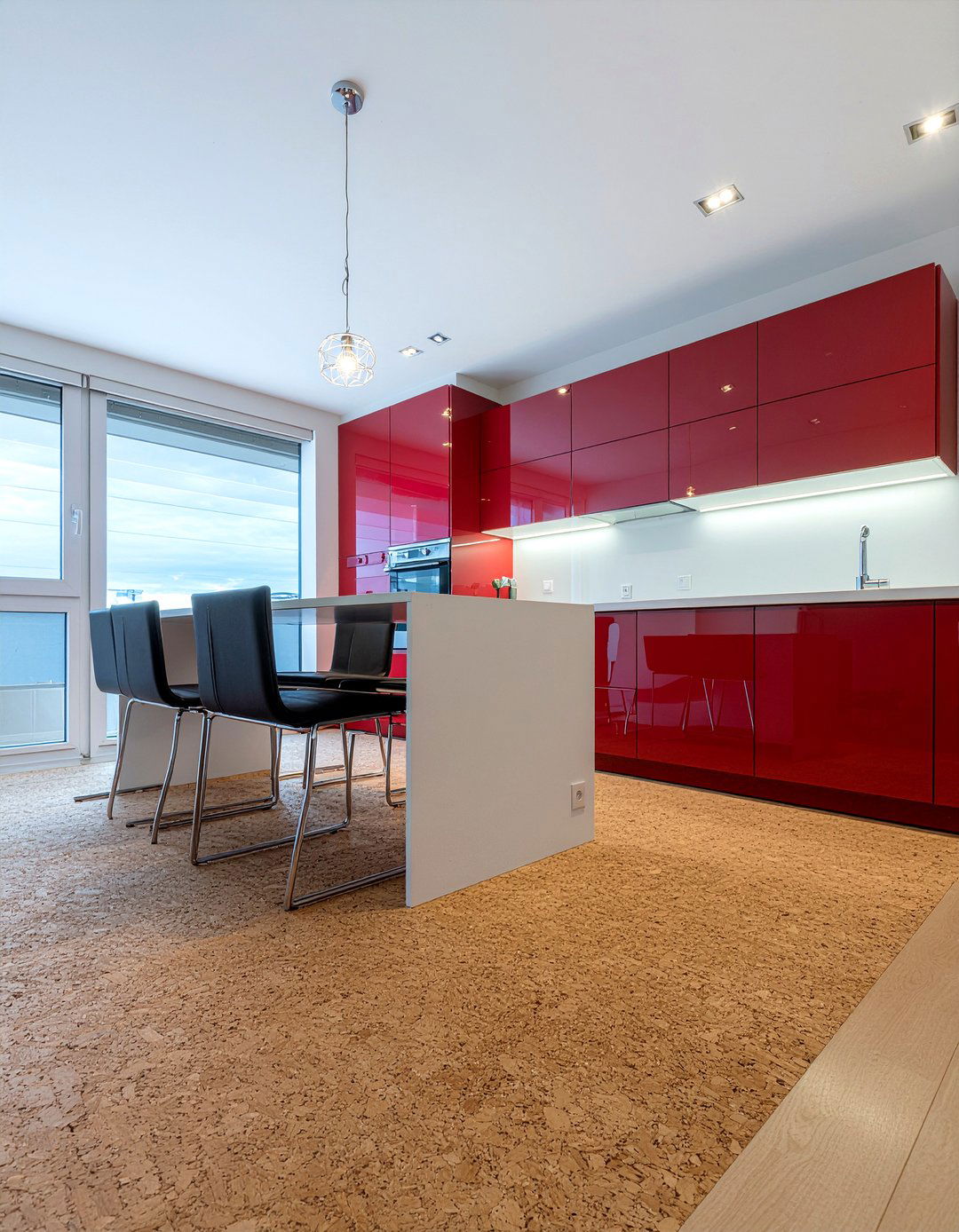 Cork And High Gloss Kitchen - 30 kitchen material mixing ideas