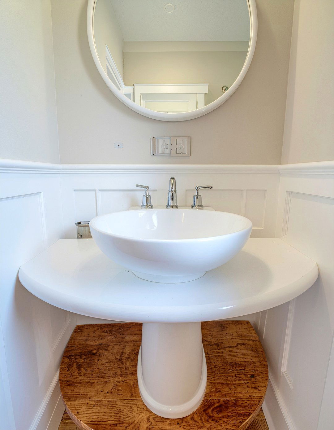 Corner Pedestal Sink Storage - 30 bathroom corner storage ideas