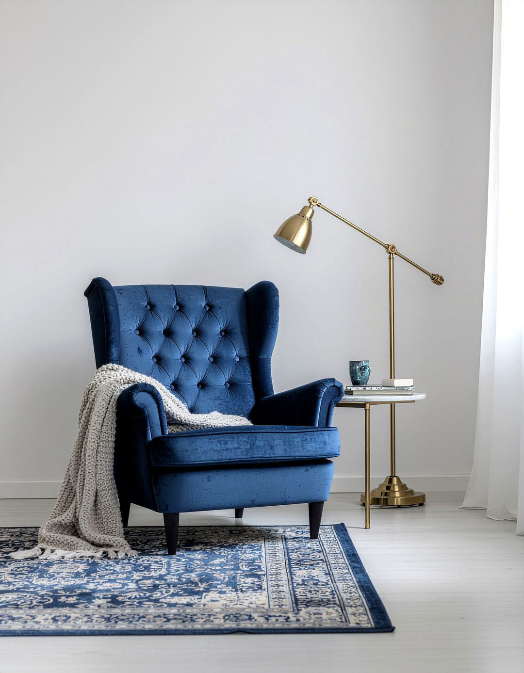 Corner Reading Chair - 30 living room nook ideas