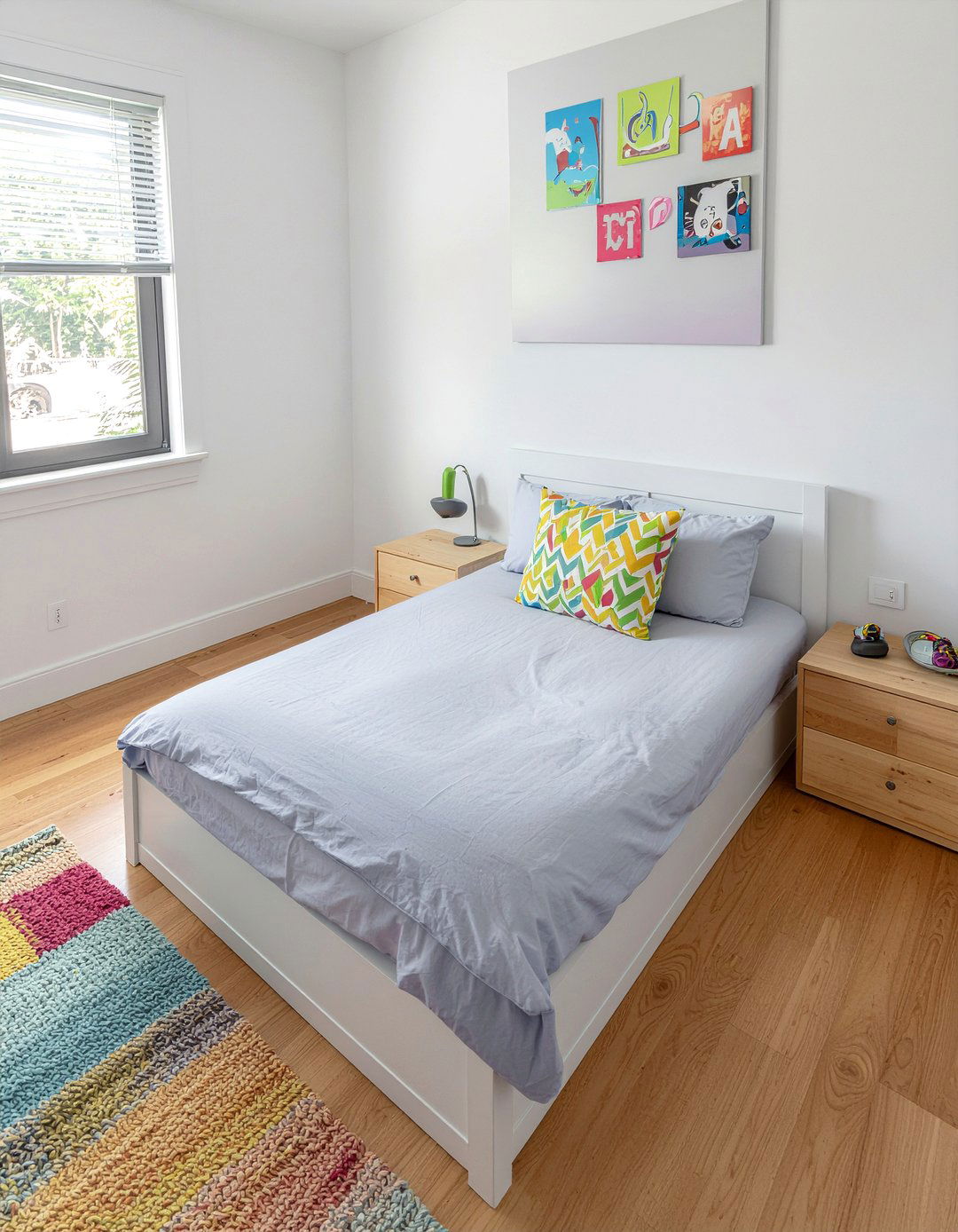 Corner bed layout - 30 bedroom layout ideas