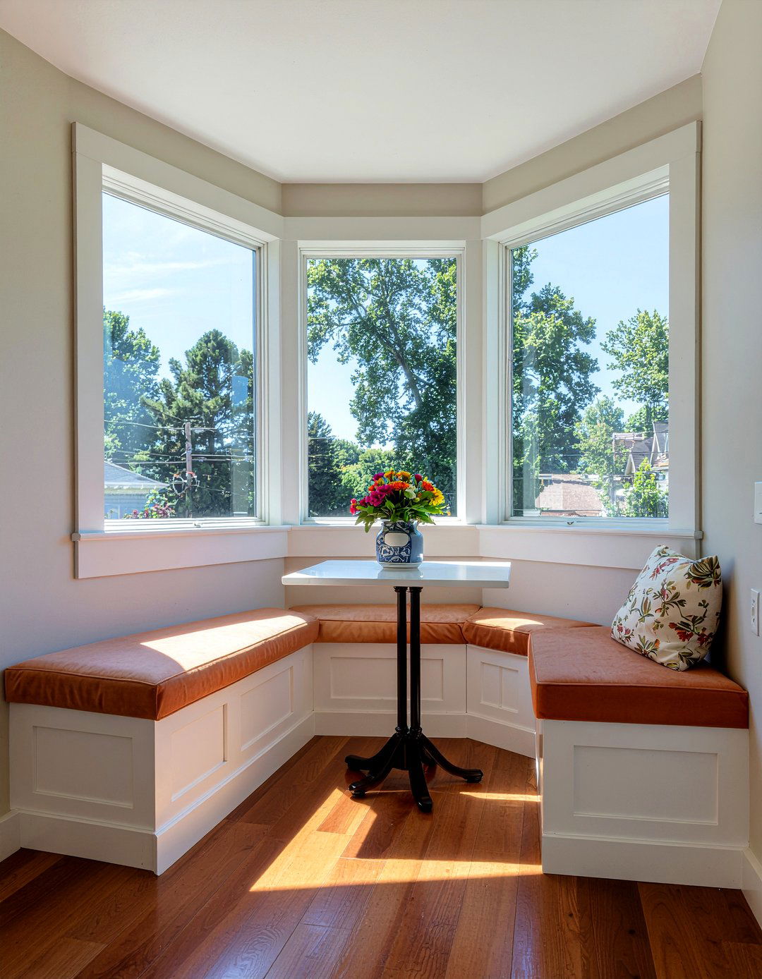 Corner dining nook dimensions - 30 dining room proportion ideas