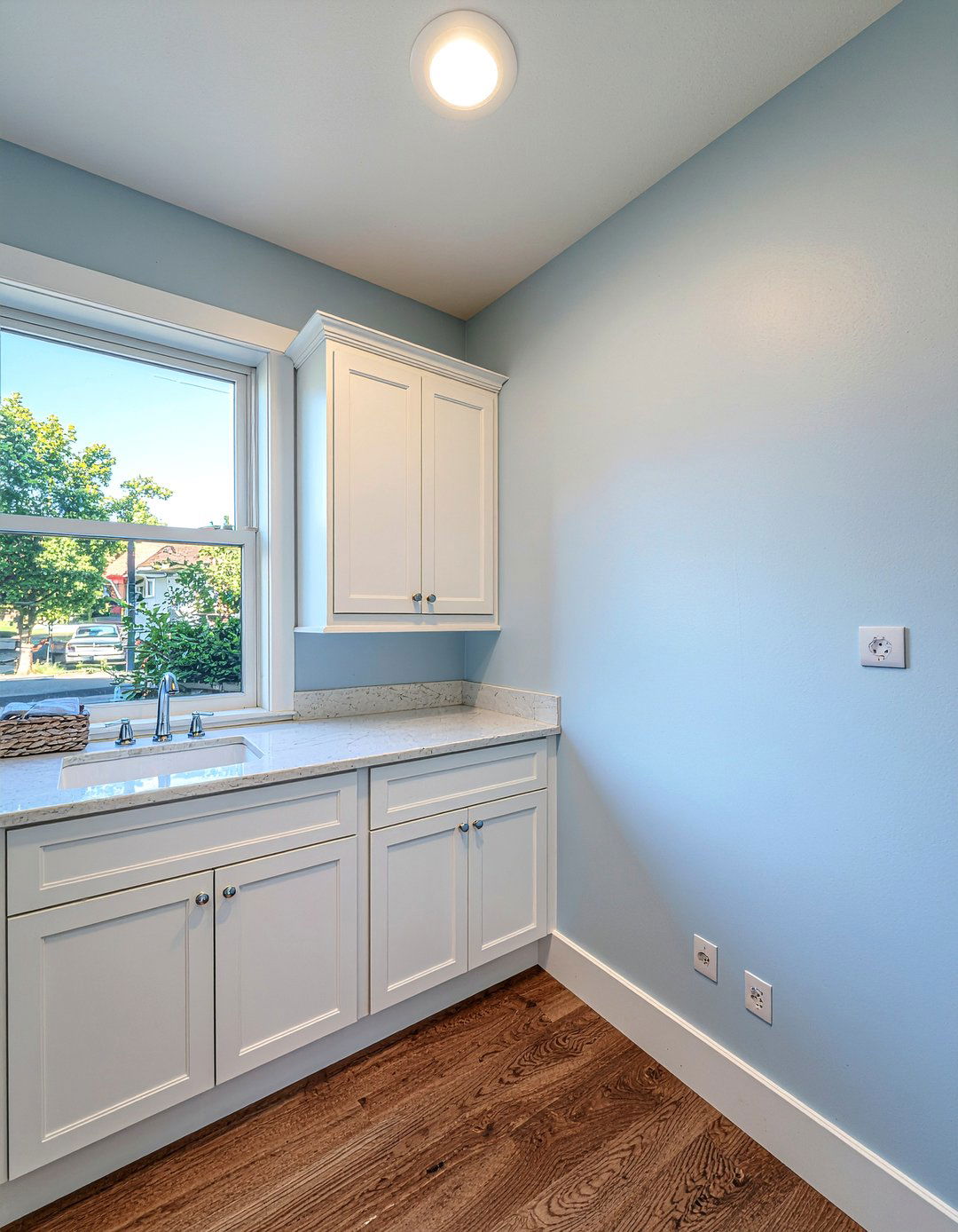 Corner medicine cabinet - 30 medicine cabinet ideas