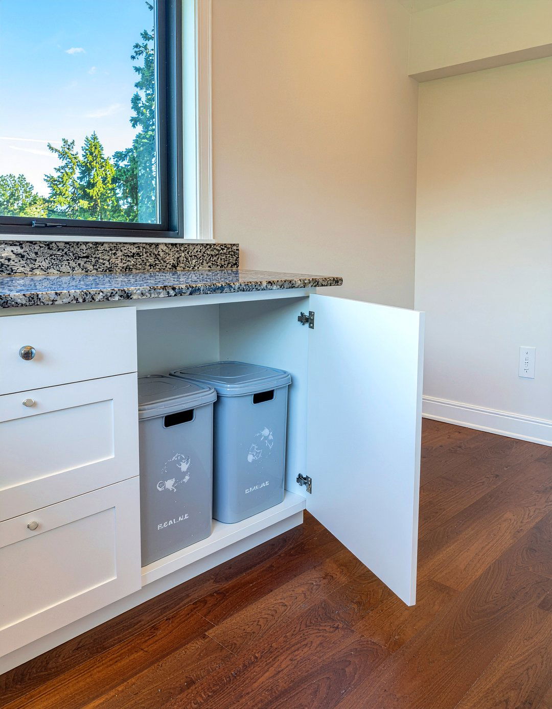 Corner trash pull out - 30 blind corner cabinet kitchen ideas