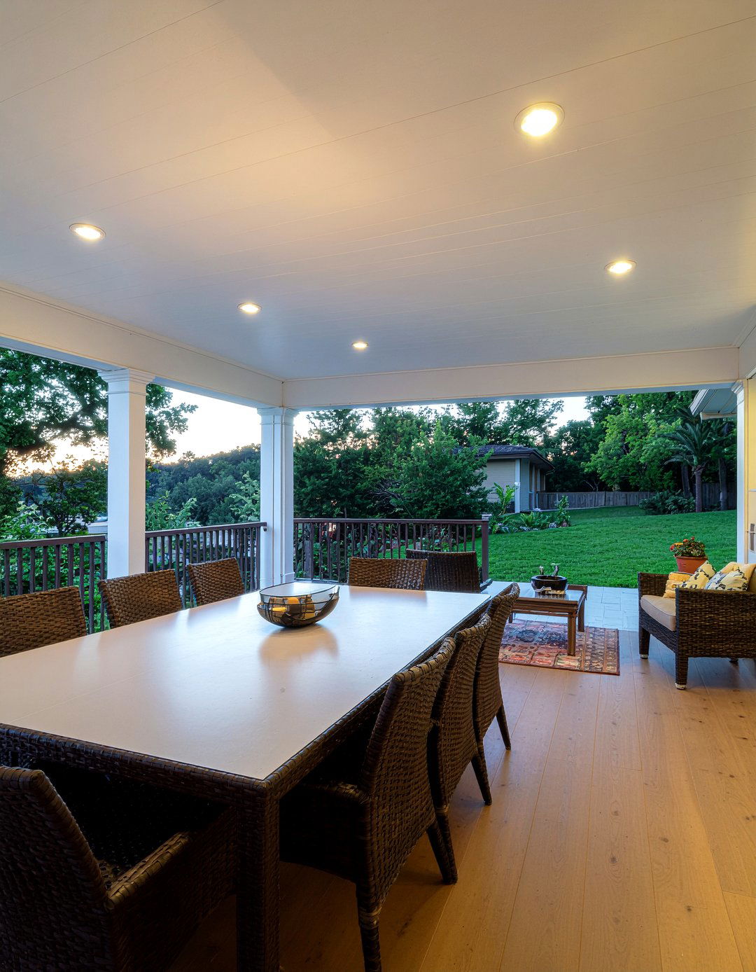 Covered Deck Dining Area - 30 deck dining ideas