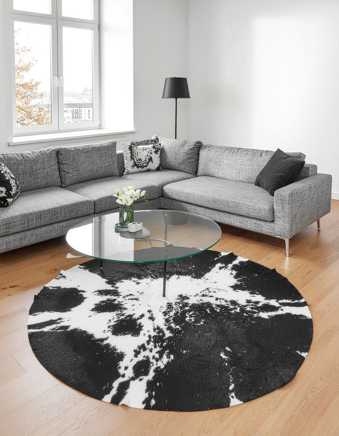 30 Stylish Living Room Round Rugs to Soften Your Space