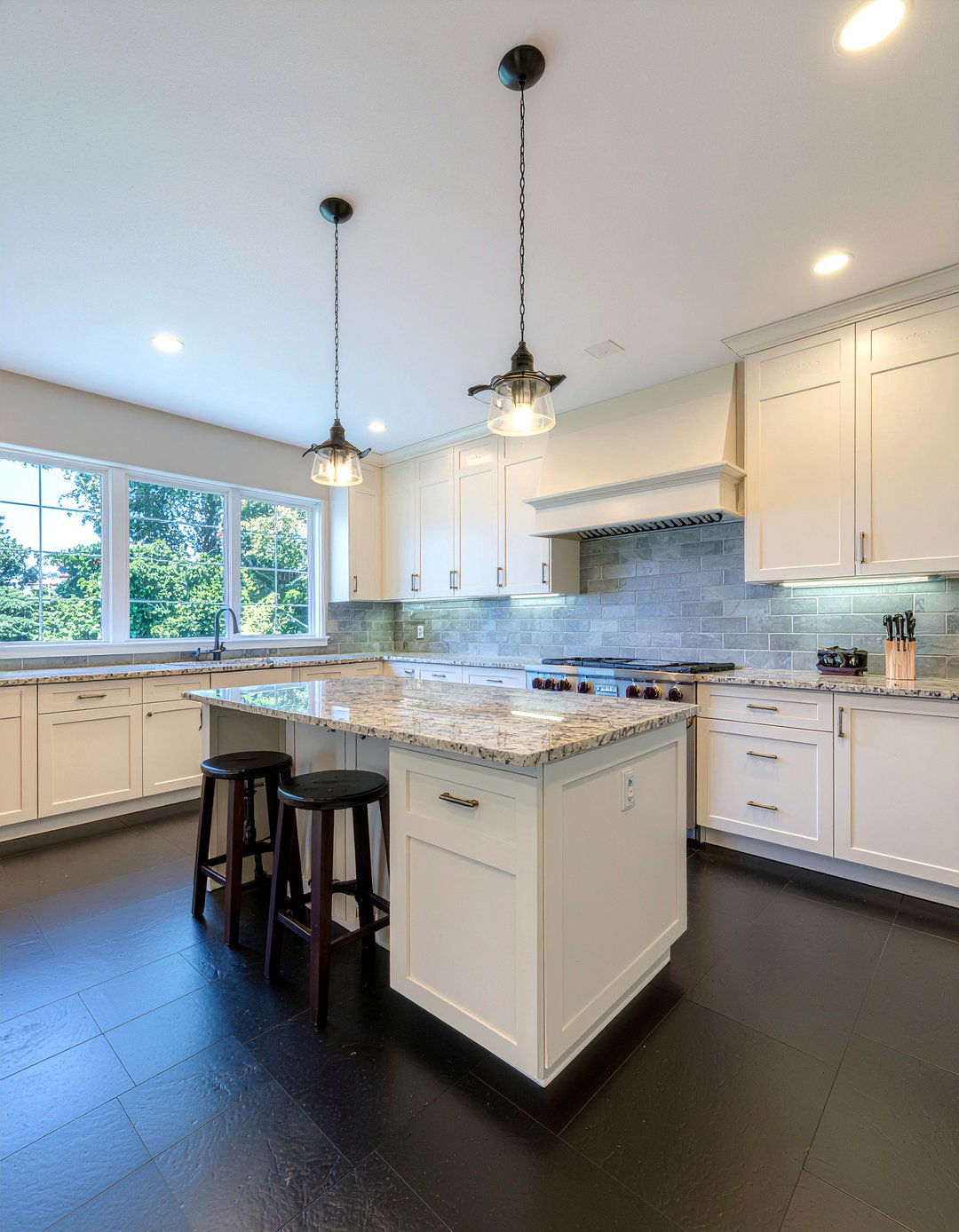 Cream kitchen with dark floors - 30 cream kitchen ideas