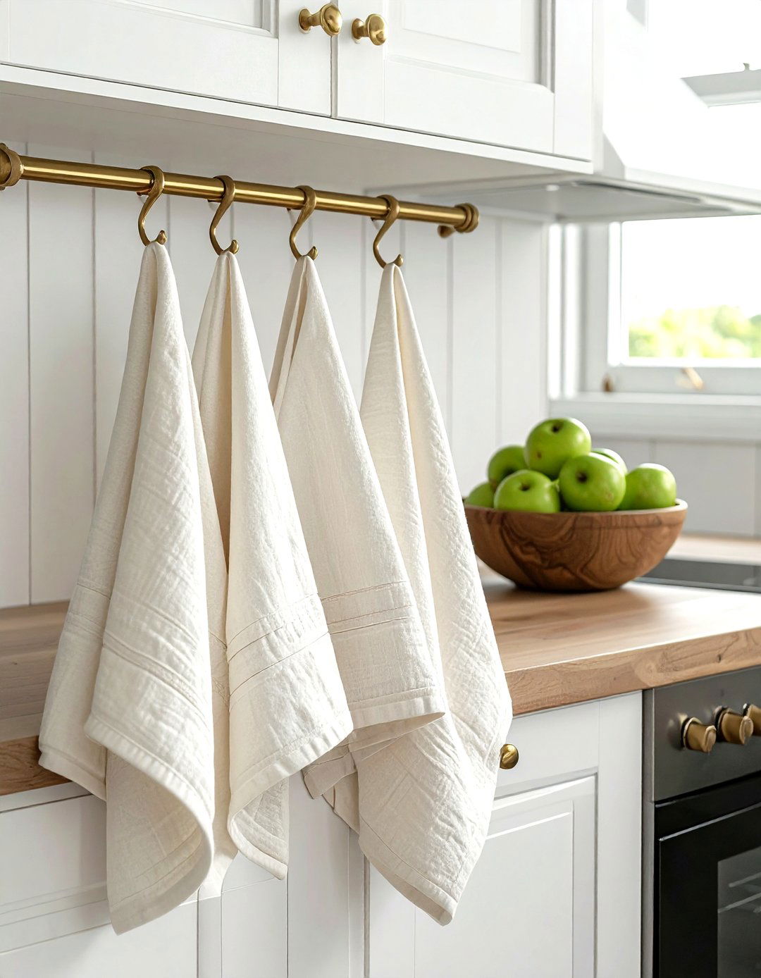 Cream linen tea towels - 30 cream kitchen accessories ideas