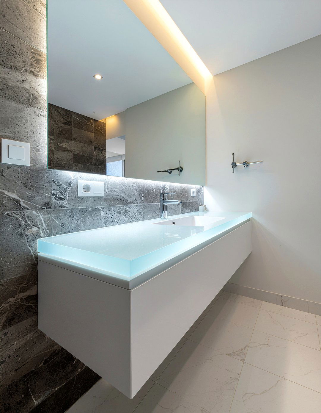 Cristallo Quartzite Bathroom - 30 quartzite bathroom ideas