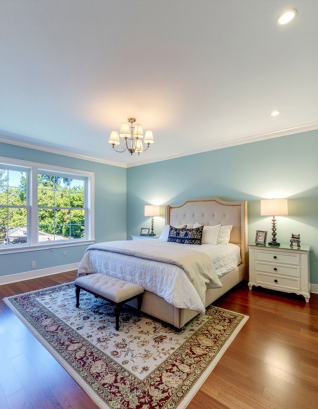 Crown molding bedroom - 30 bedroom ceiling ideas