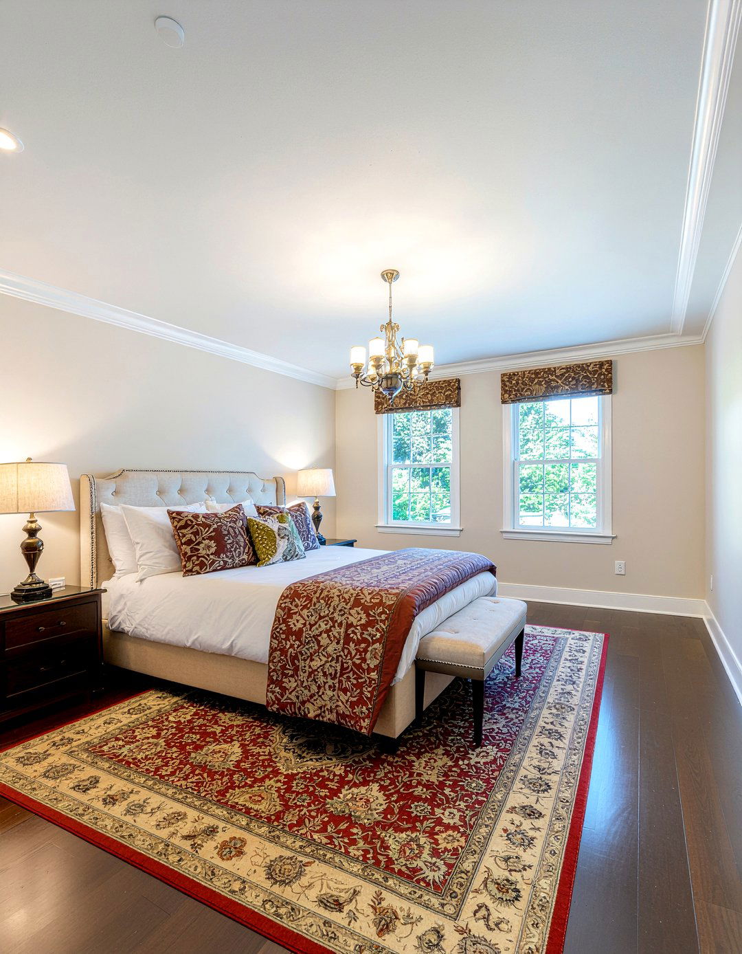 Crown molding detail - 30 high ceiling bedroom ideas