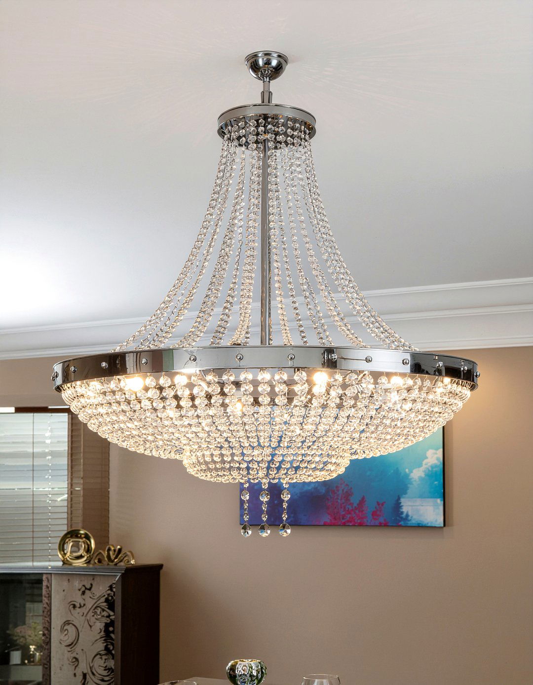 Crystal Chandelier - 30 dining room classic element ideas