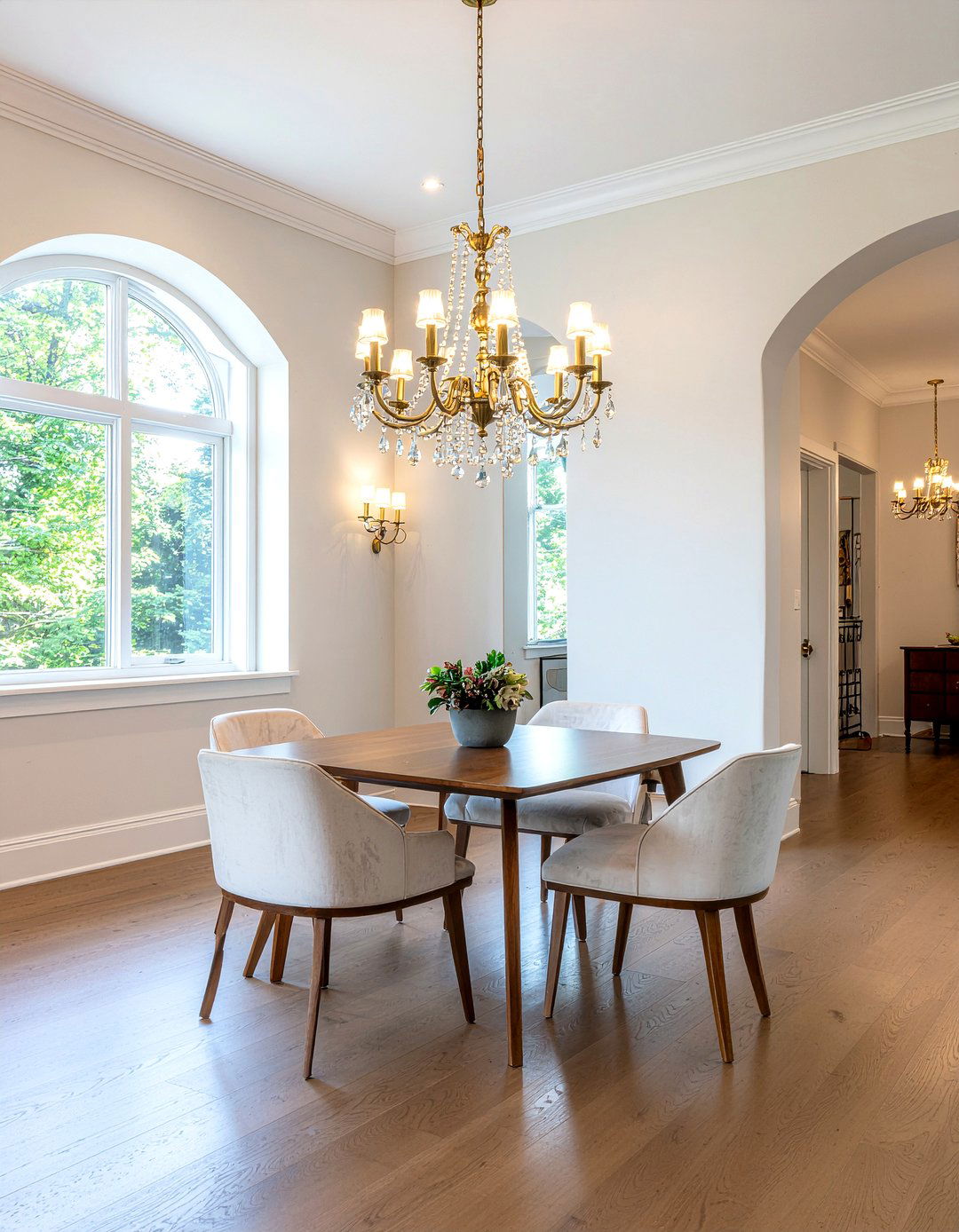 Crystal Chandelier Dining Room - 30 Parisian dining room ideas