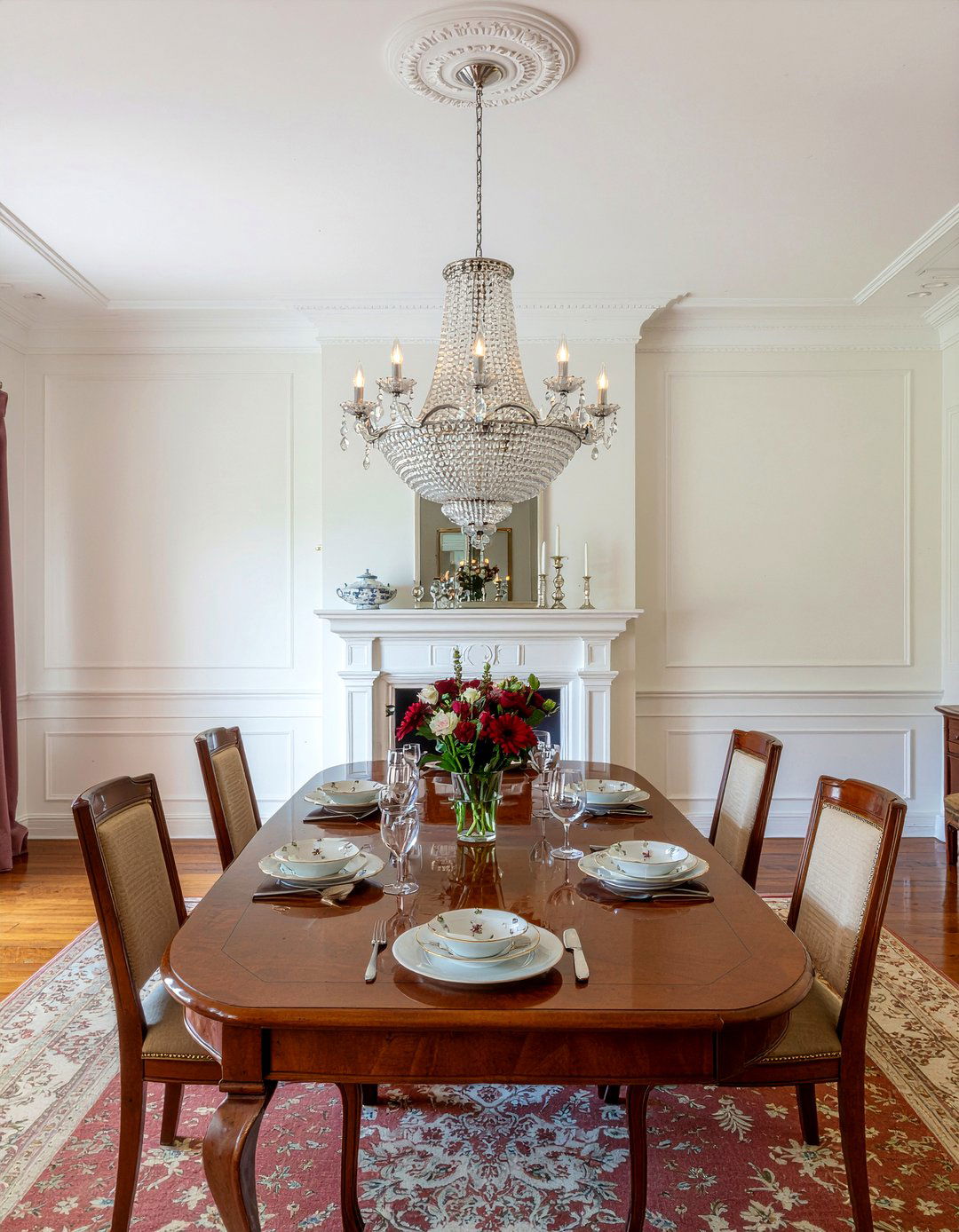Crystal chandelier dining room - 30 formal dining room ideas