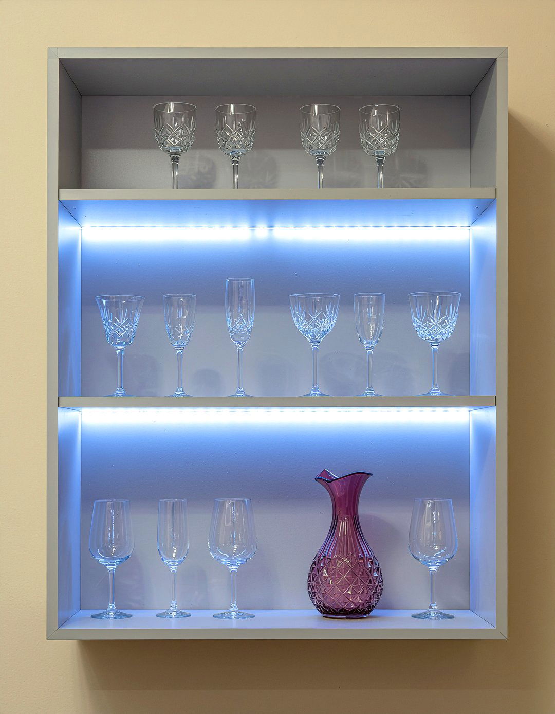 Crystal glassware set - 30 heirloom dining room ideas