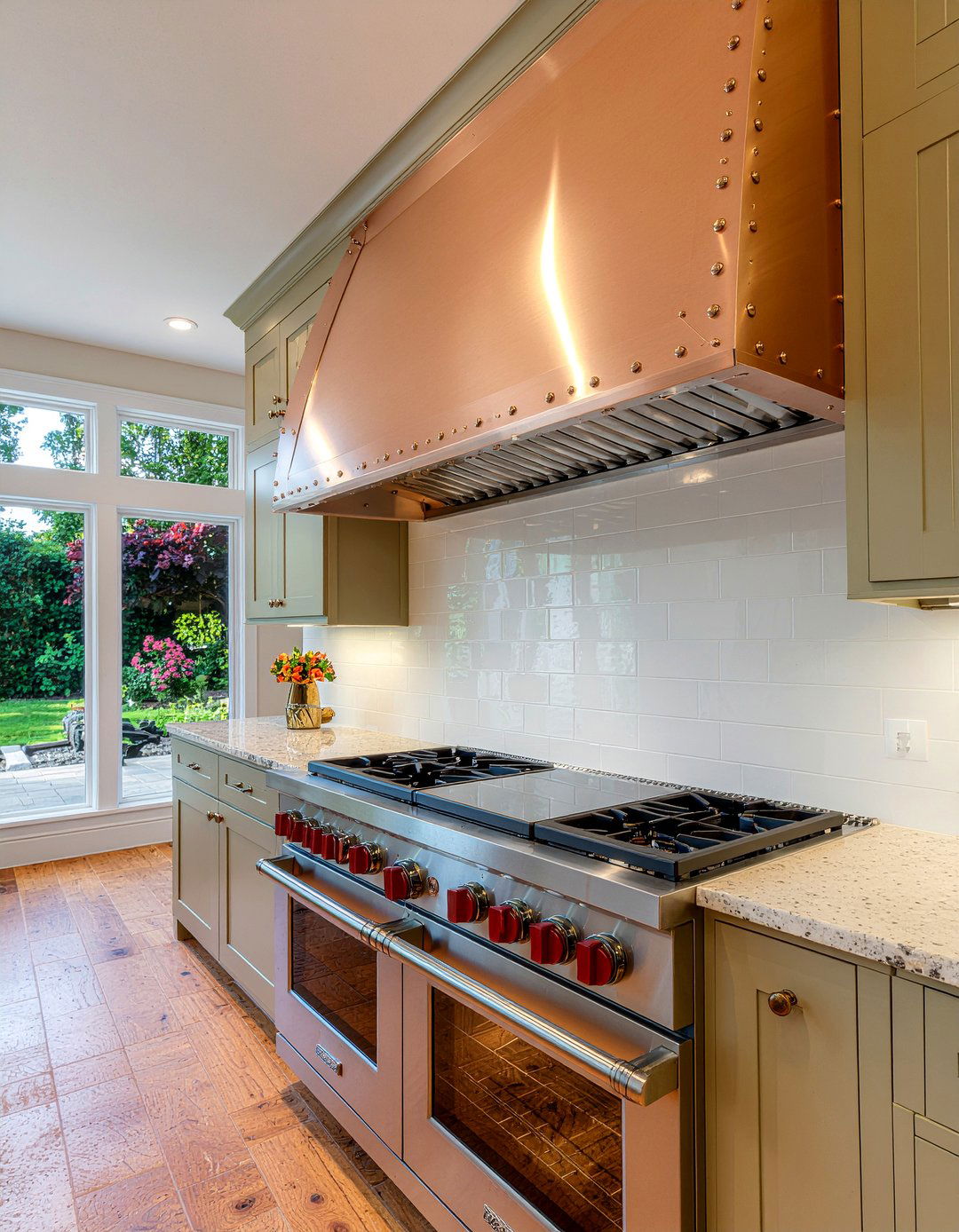 Custom Ventilation Hood - 30 kitchen investment piece ideas