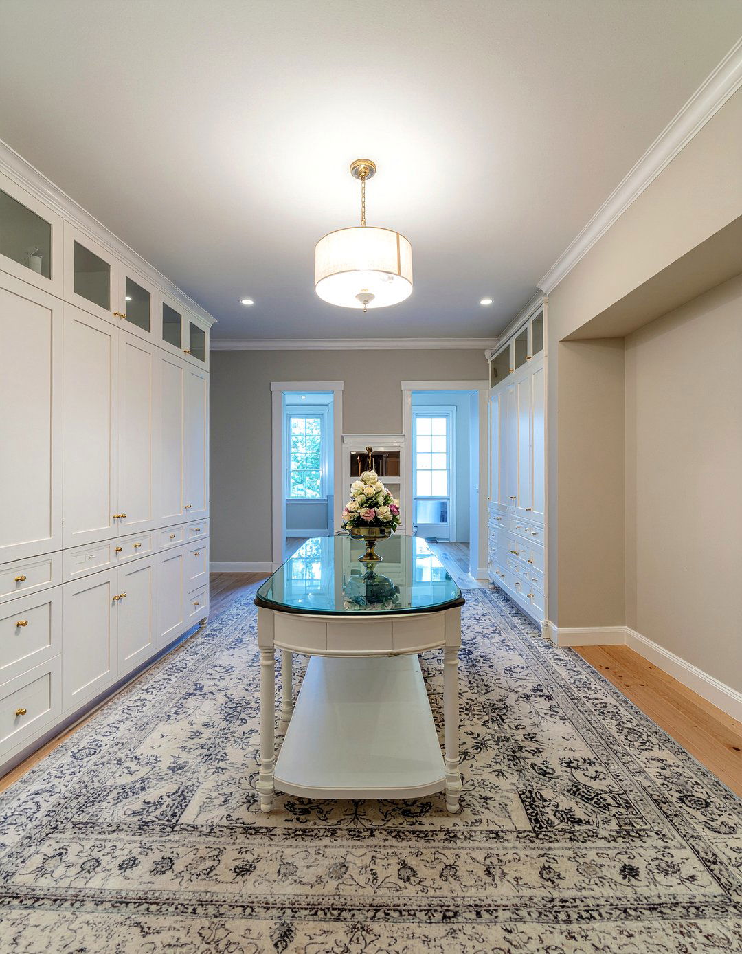 Custom wardrobe cabinetry - 30 custom bedroom ideas