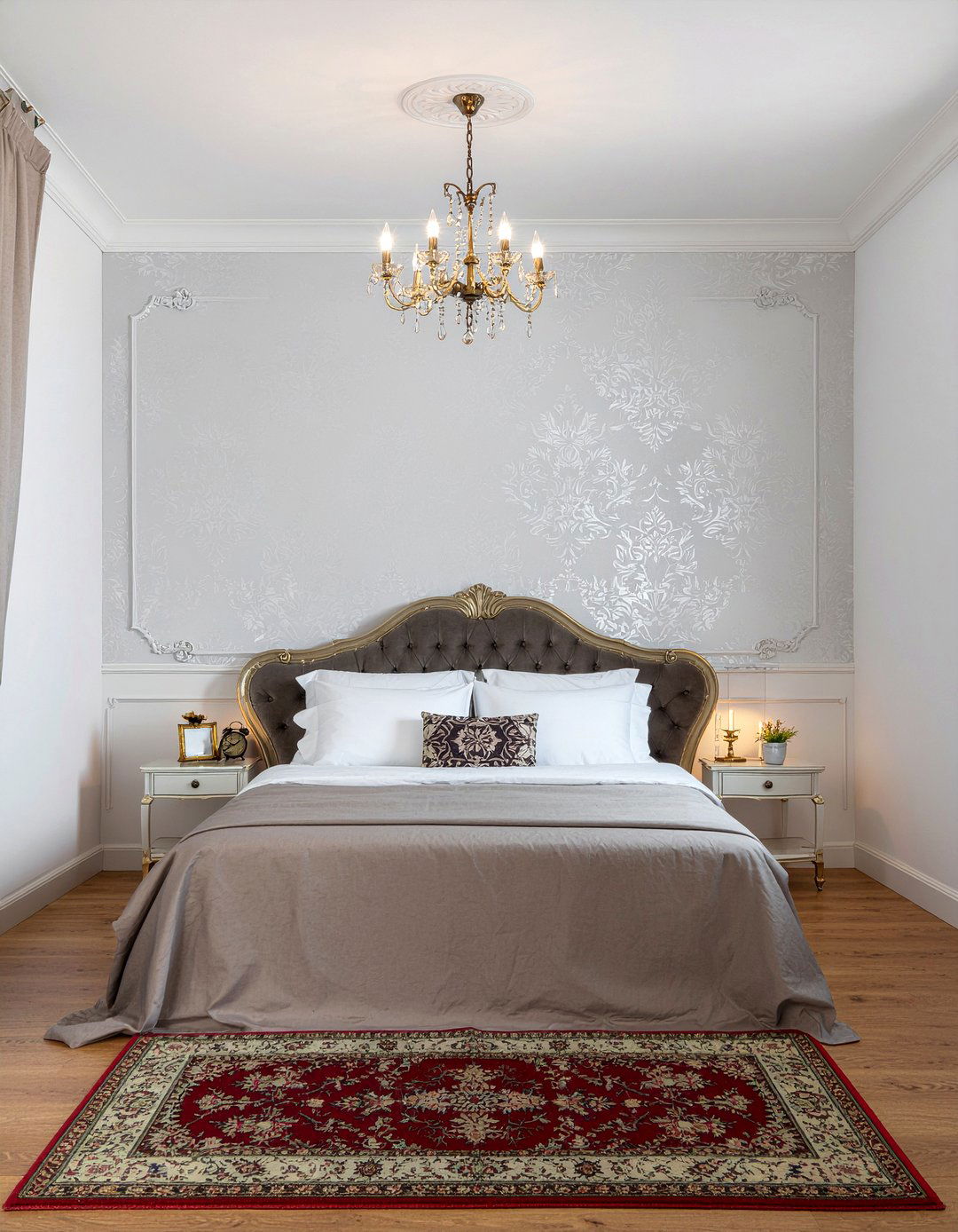 Damask wallpaper - 30 bedroom wallpapers