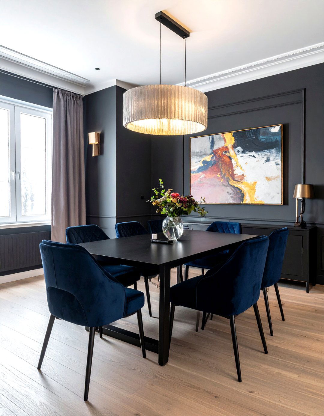 Dark Dining Room - 30 sophisticated dining room ideas