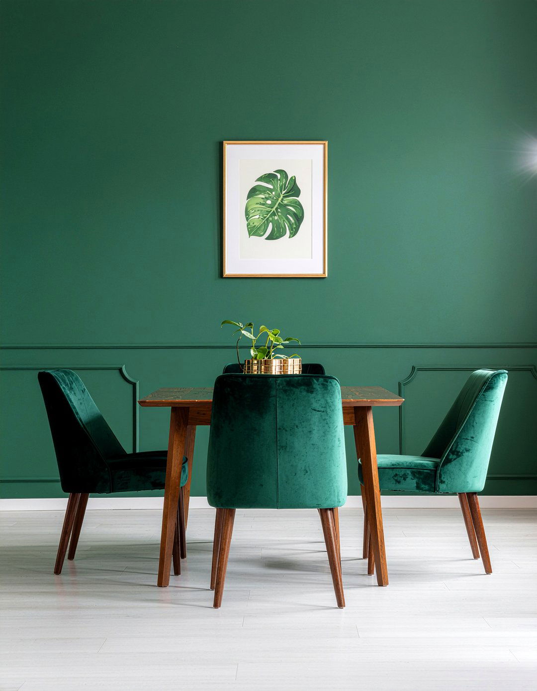 Dark Green Dining Room - 30 British dining room ideas