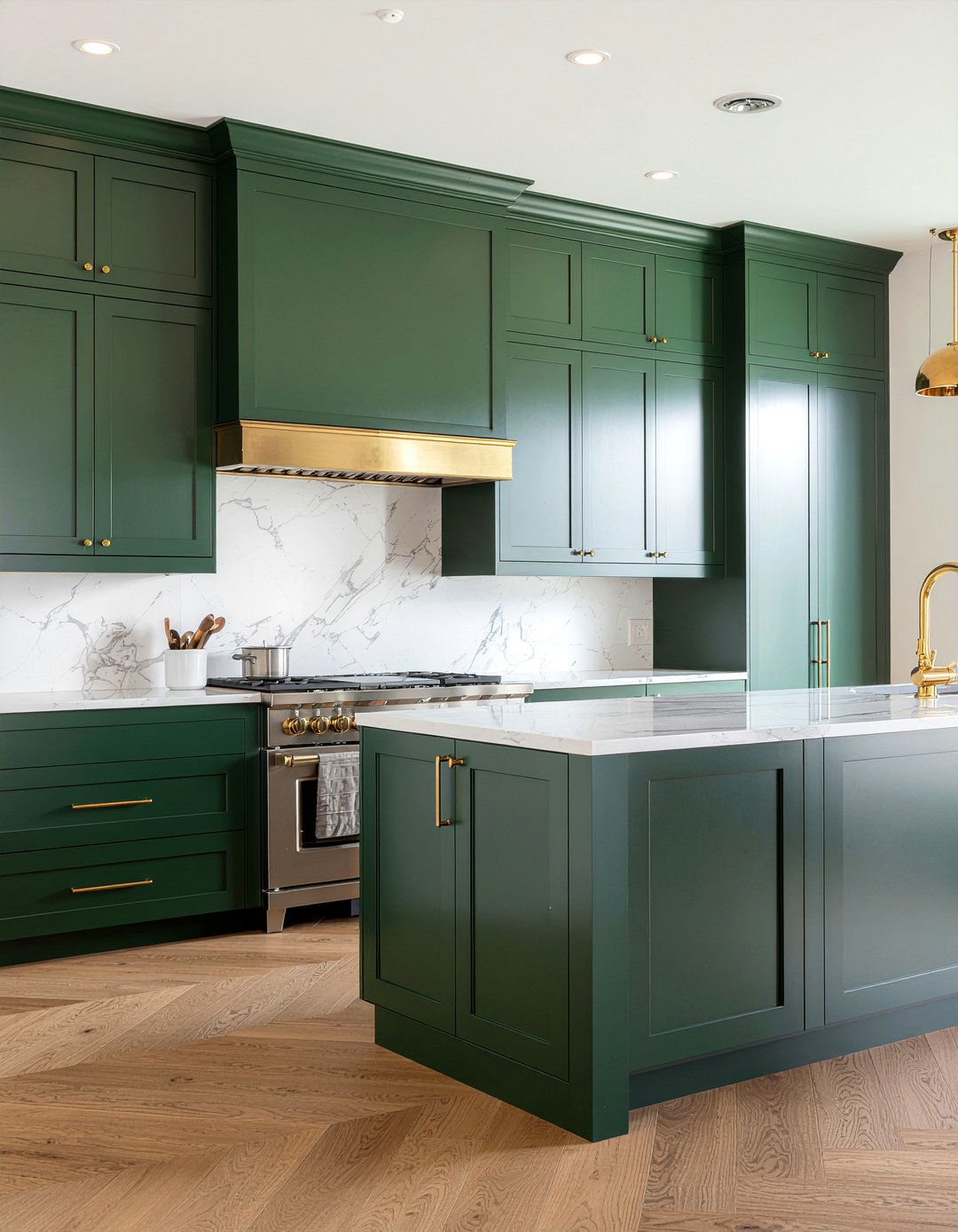 Dark Green Kitchen Cabinets - 30 show home kitchen ideas