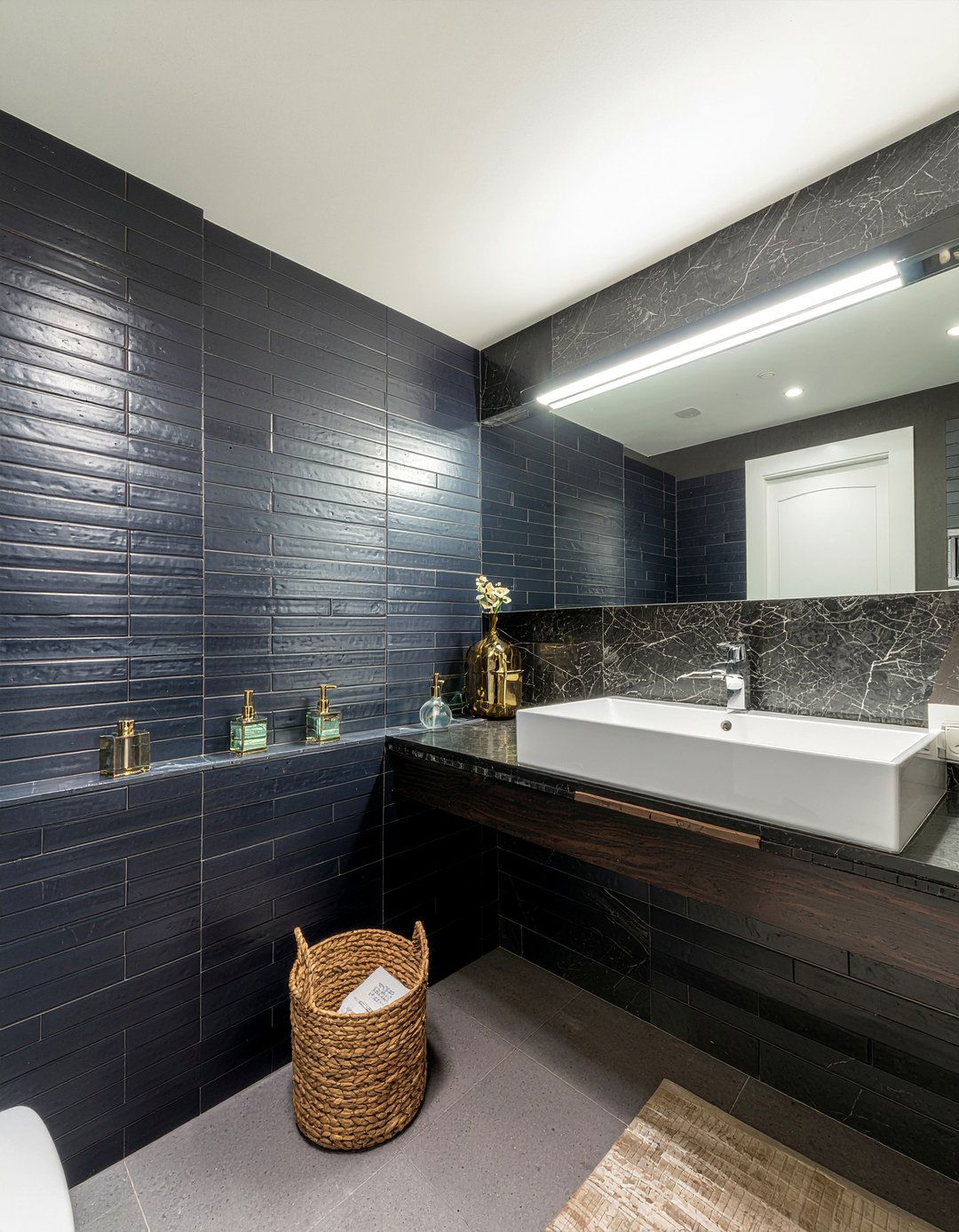 Dark Tile Shower Niche - 30 bathroom niche ideas