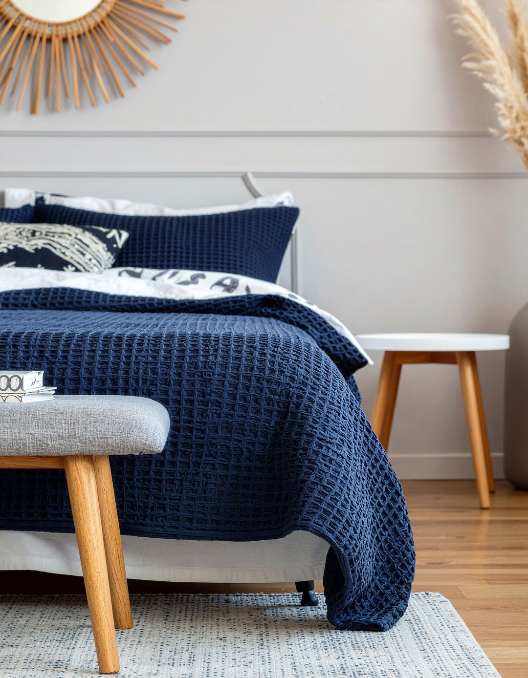Dark blue waffle bedding - 30 bedroom blue bedding ideas