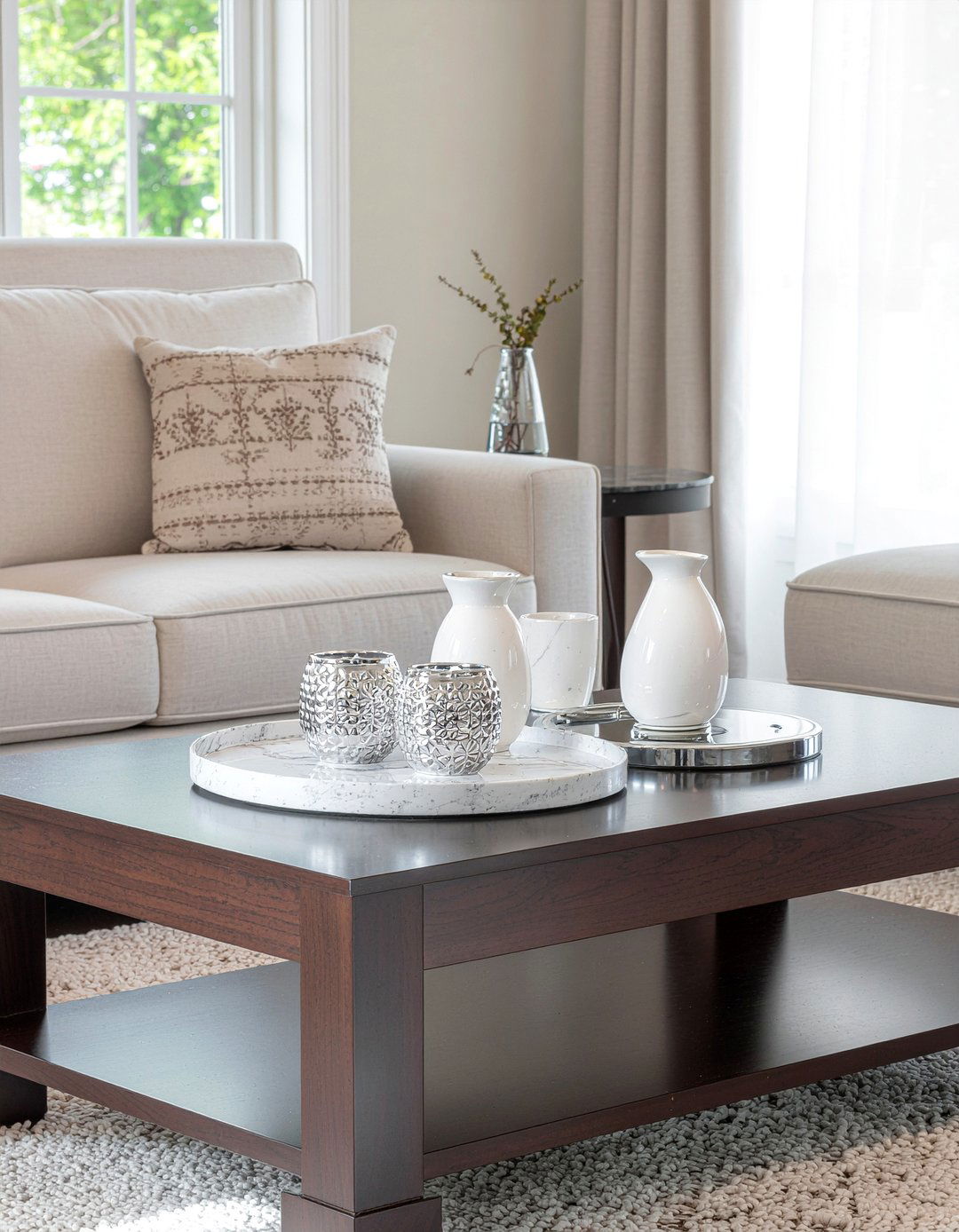 Dark wood coffee table styling - 30 living room coffee table styling