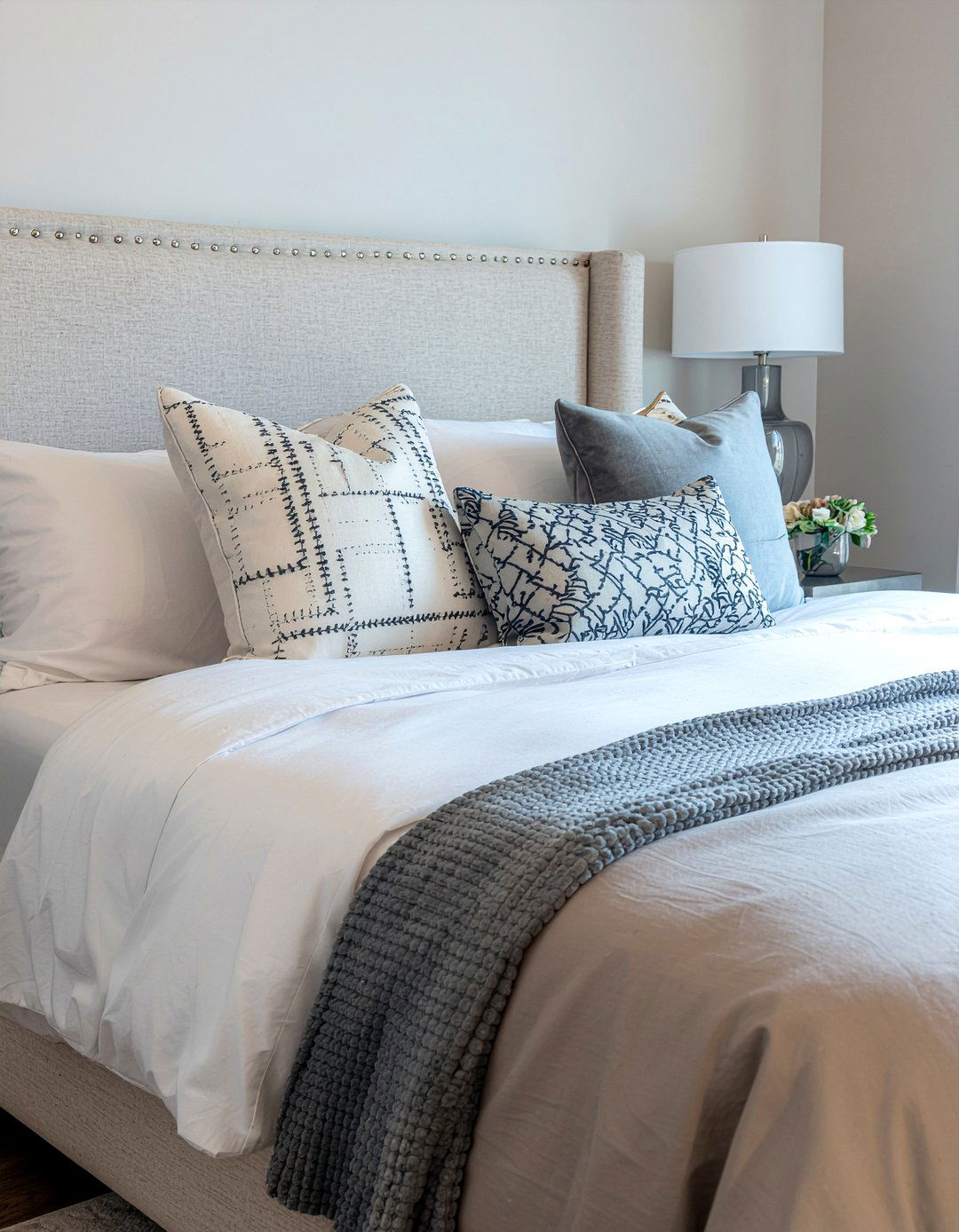 Decorative throw pillow - 30 bedroom accessories