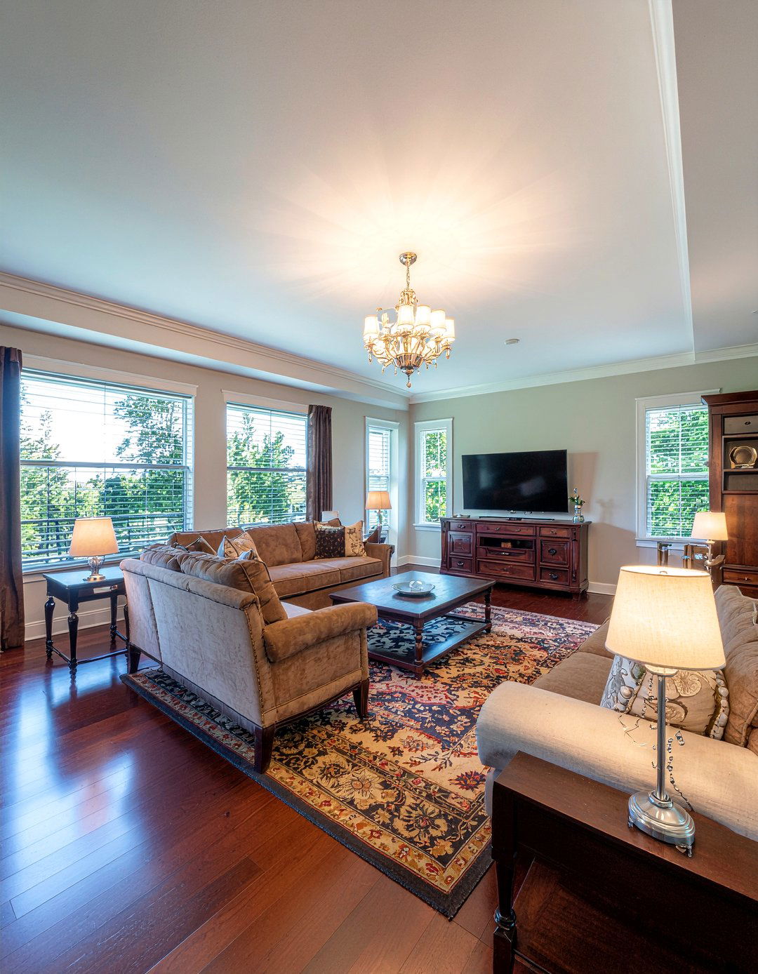 Deep tray ceiling - 30 bedroom tray ceiling ideas