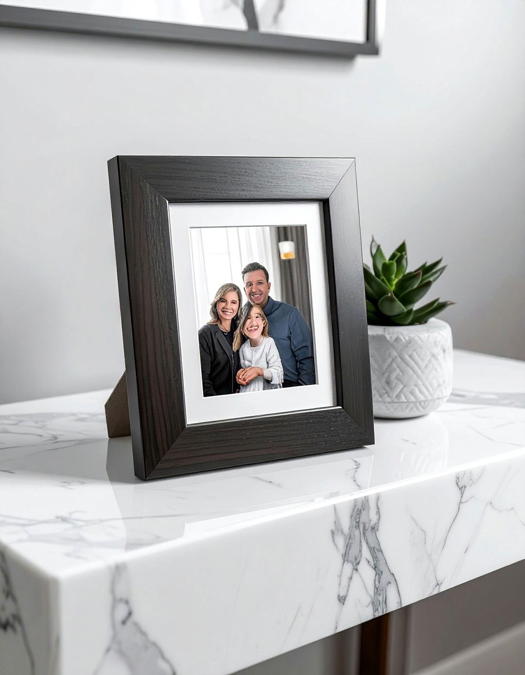 Digital picture frame - 30 memory display ideas