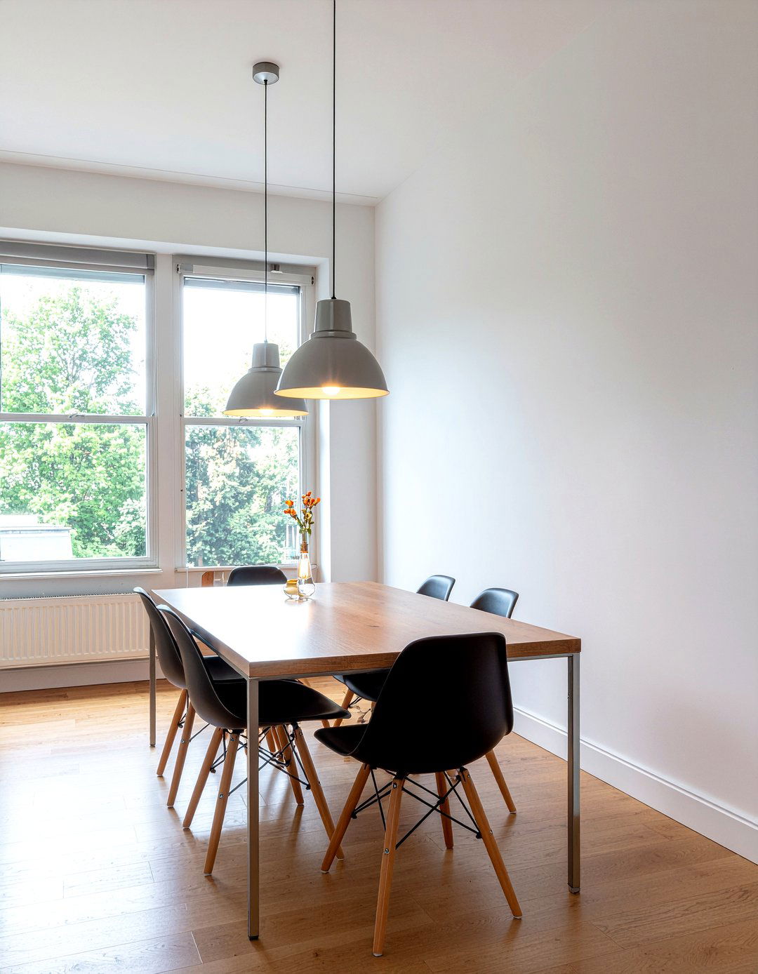 Dimmable Pendant Light - 30 ambient dining room ideas