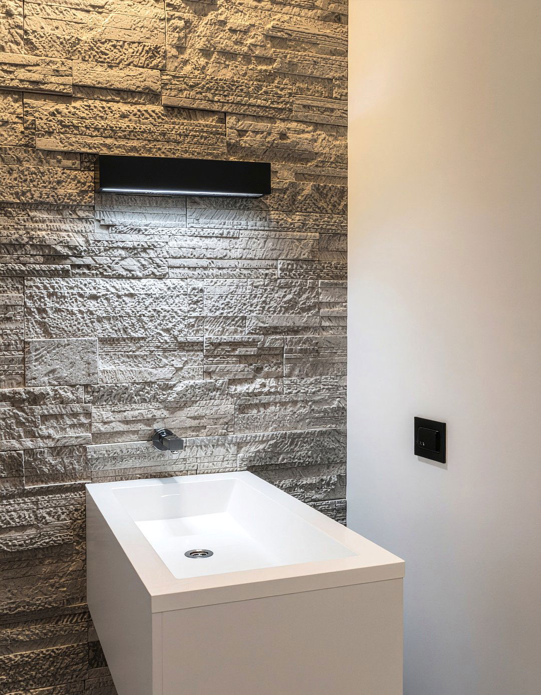 Dimmable wall wash light - 30 bathroom accent lighting ideas