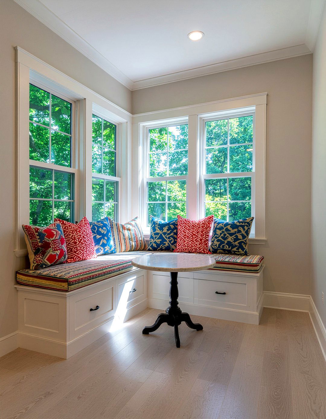 Dining Room Banquette - 30 new construction dining room ideas