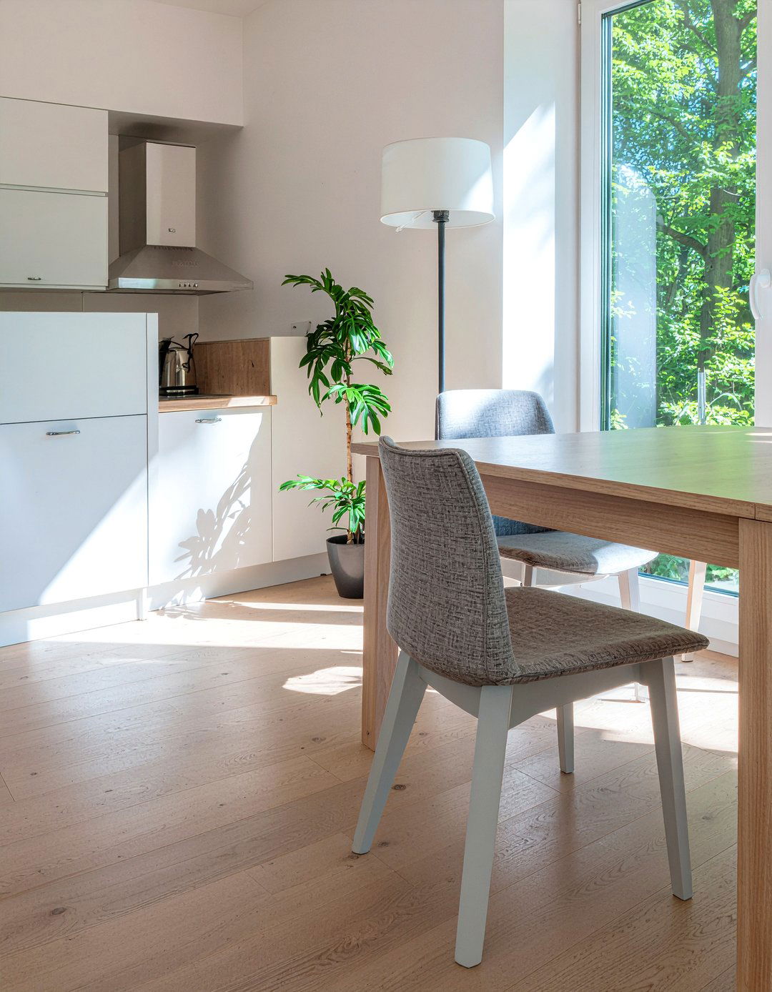 Dining Room Bench - 30 light dining room ideas