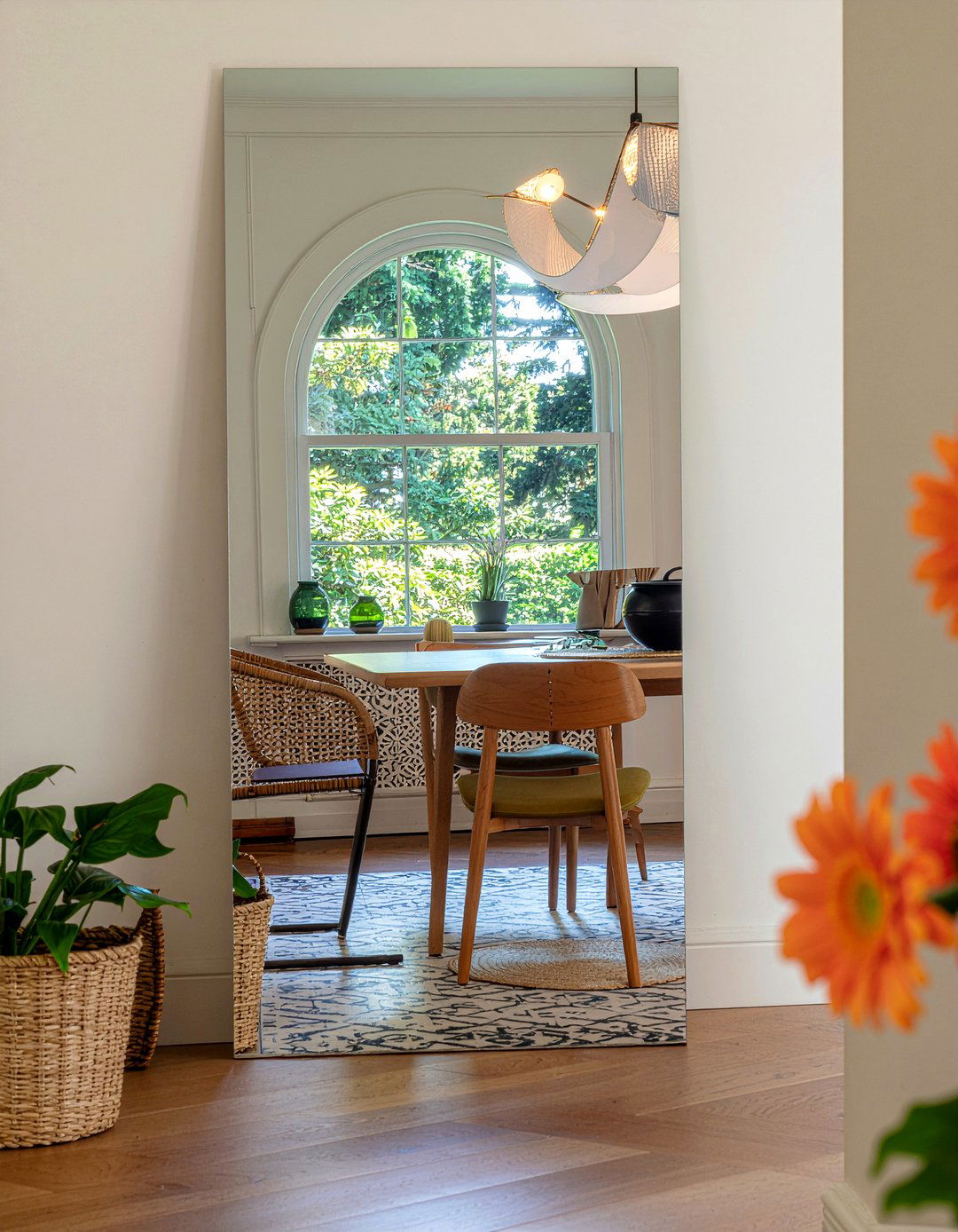 Dining Room Mirror - 30 light dining room ideas