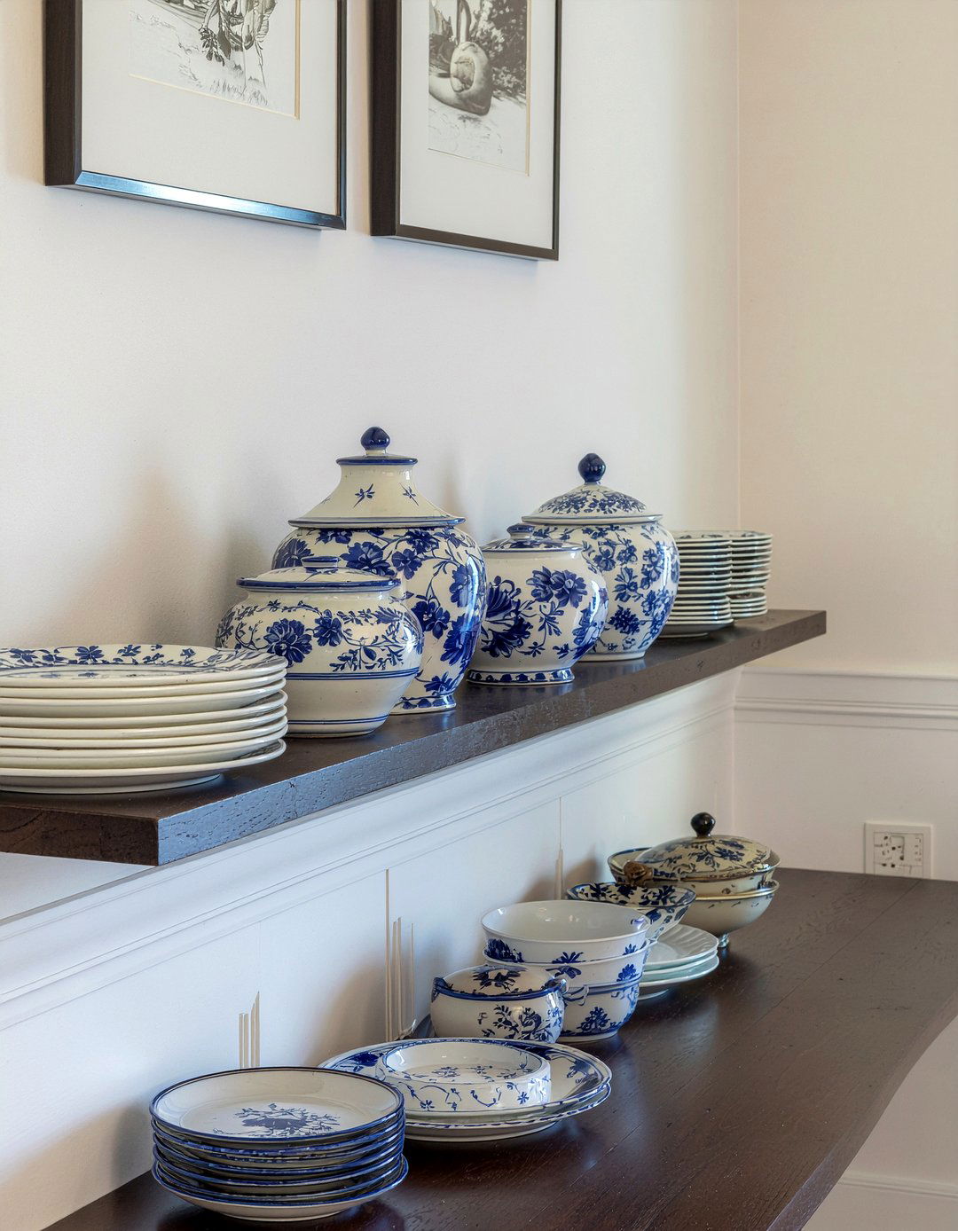 Dining Room Plate Rail - 30 historic home dining room ideas