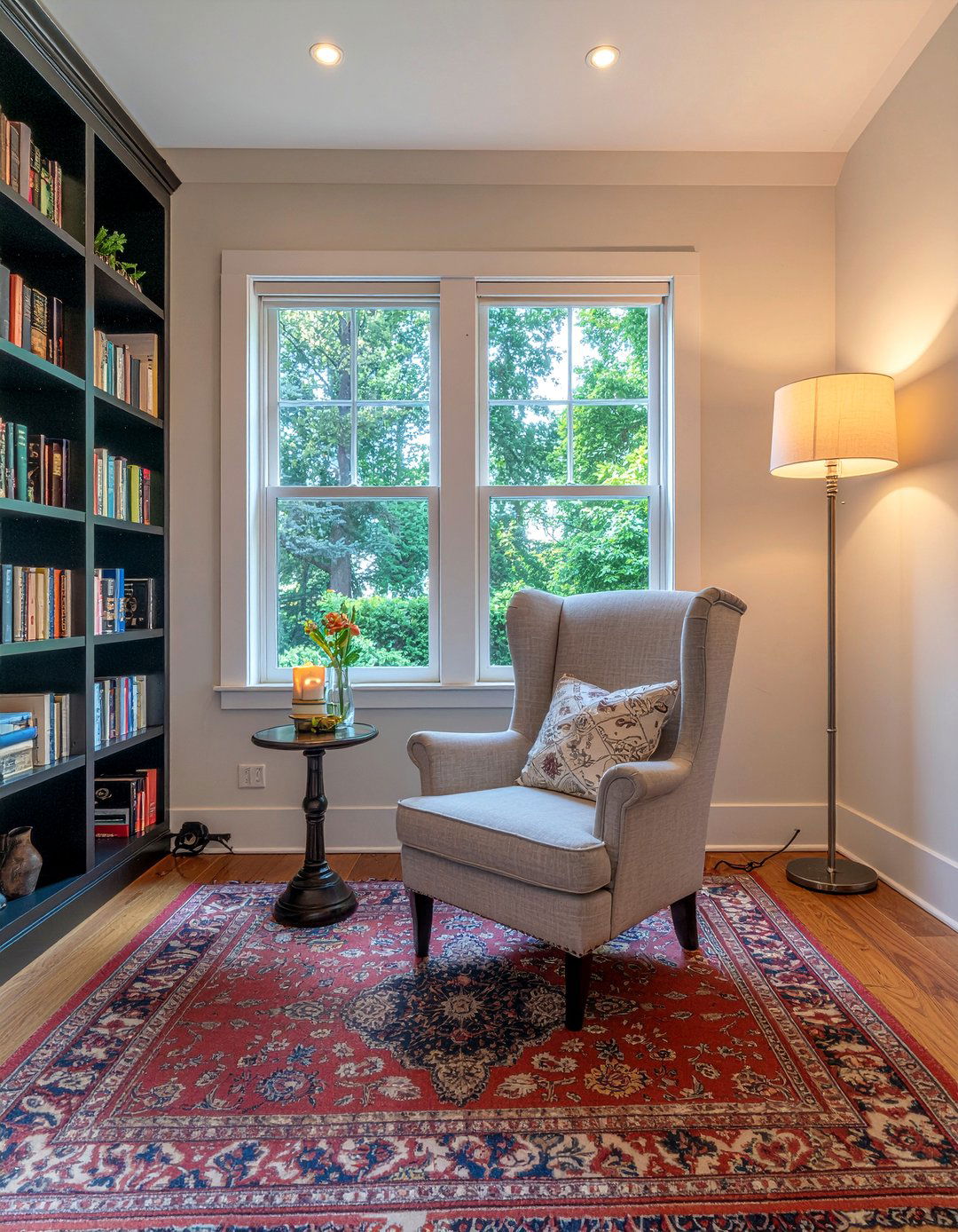 Dining Room Reading Nook - 30 dual-purpose dining room ideas