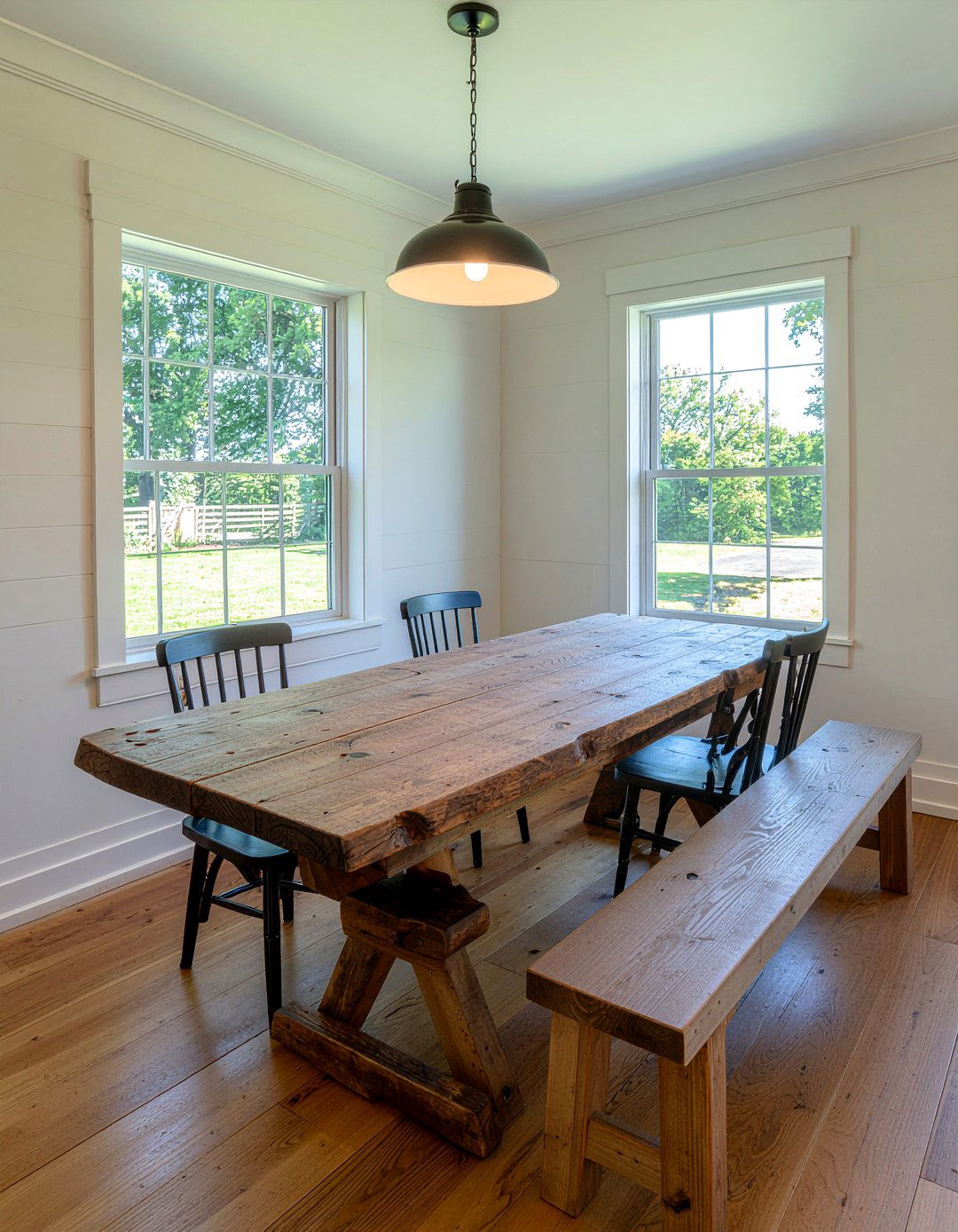 Dining Table With Bench - 30 dining room layout ideas