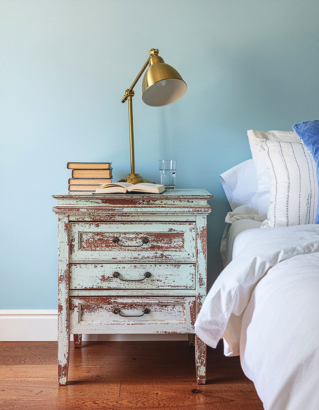 Distressed Wood Nightstand - 30 bedroom reclaimed wood furniture ideas