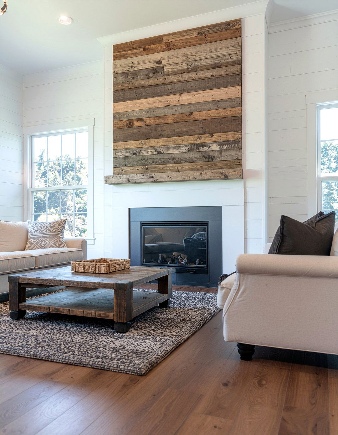 Distressed Wood Vinyl Plank - 30 living room vinyl flooring ideas