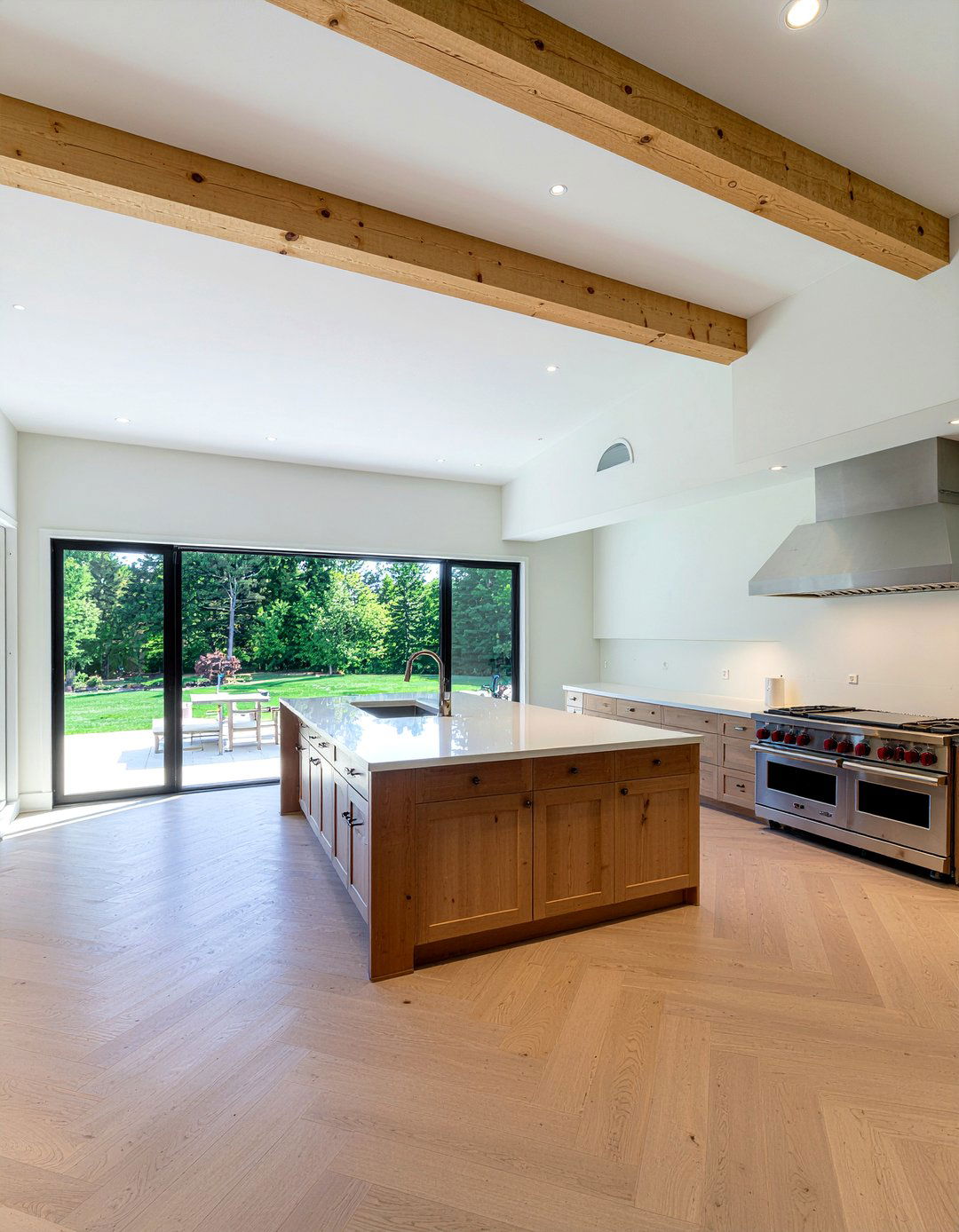 Double Height Ceiling Beams - 30 kitchen exposed beam ideas